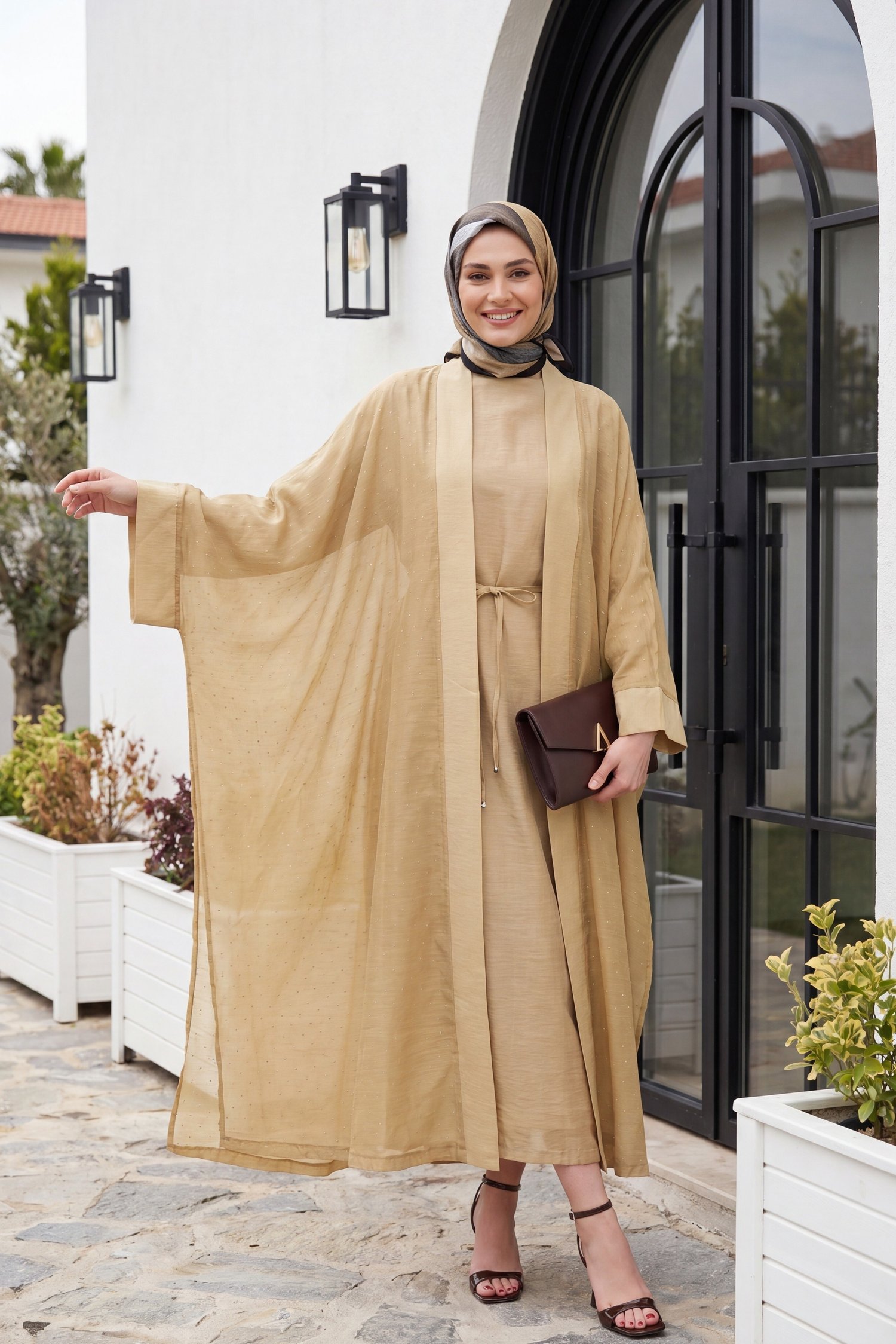 Kemerli İçlikli Taş Detaylı Astarlı Flam Tül Abaya Takım -Vizon
