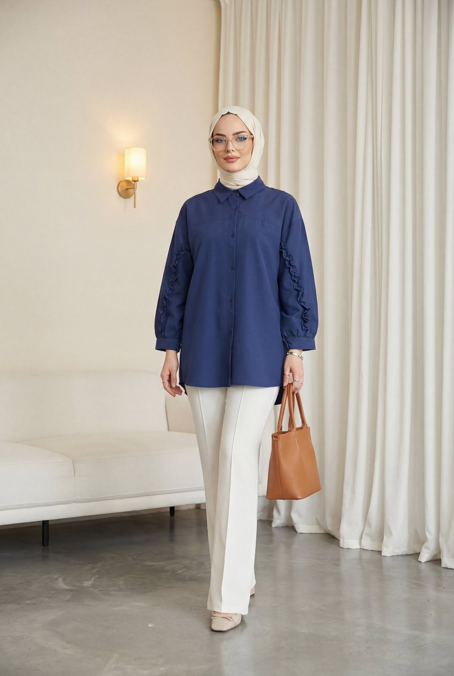 Kolları Fırfırlı Düğmeli Poplin Gömlek -Laci