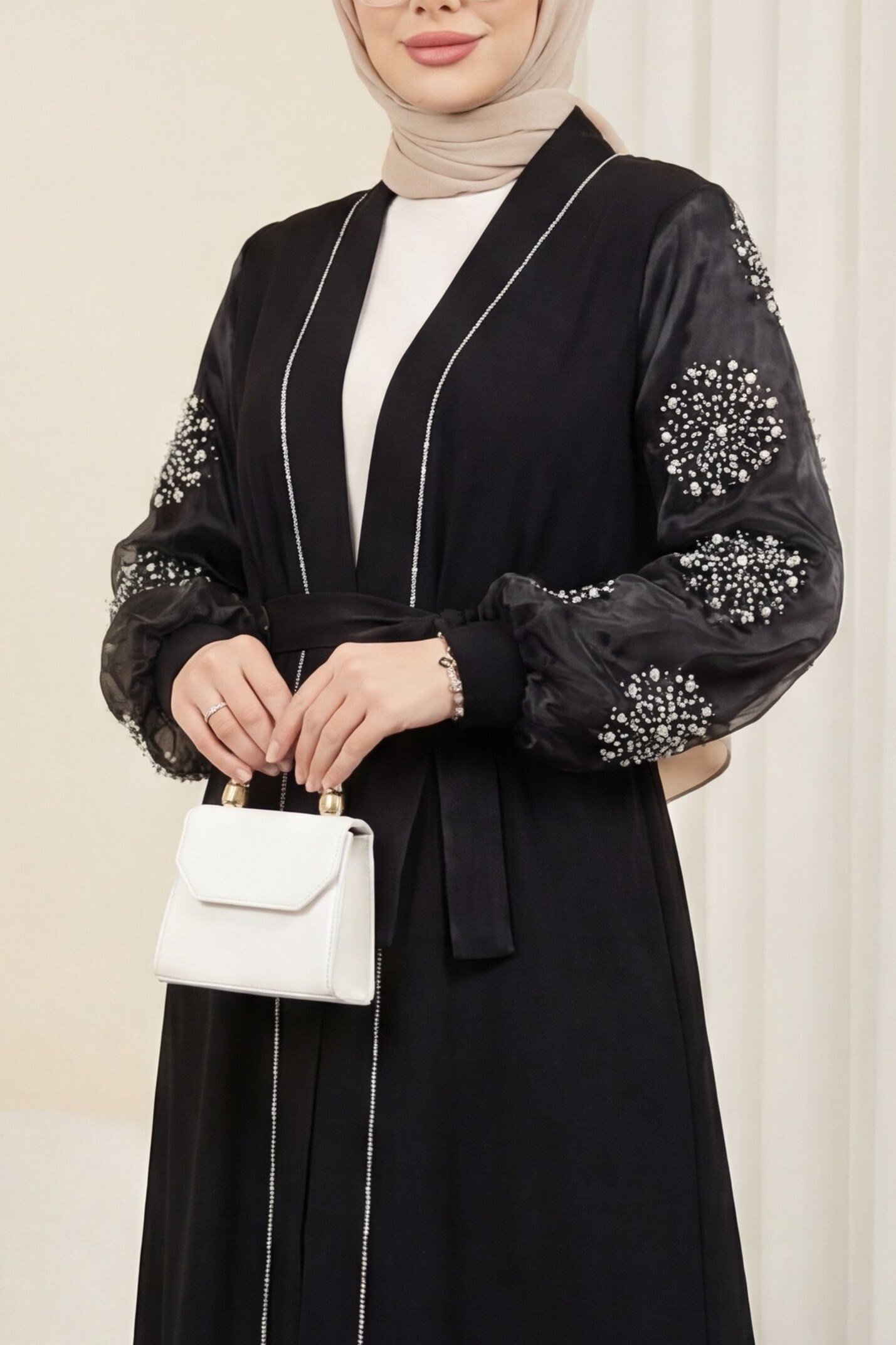 Kolları İnci Taş Detaylı Tesettür Abaya -Siyah