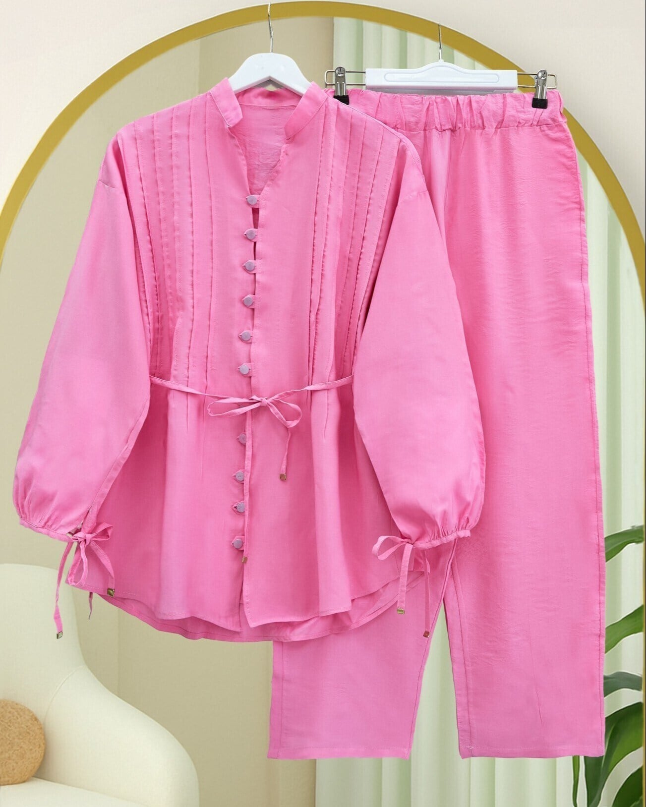 Kolu Bağcıklı Düğmeli V Yaka Tunik Pantolon Takım -Pembe