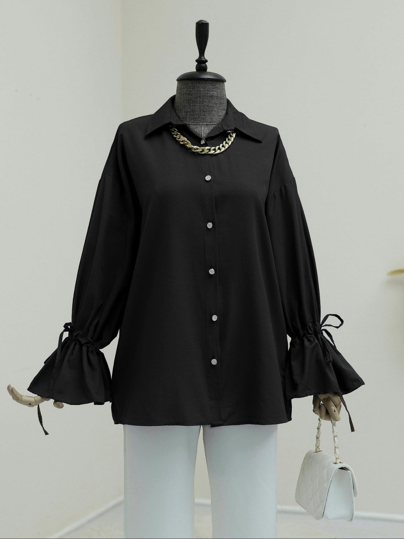 Kolu Büzgülü Arkası Piliseli Gömlek  -Siyah