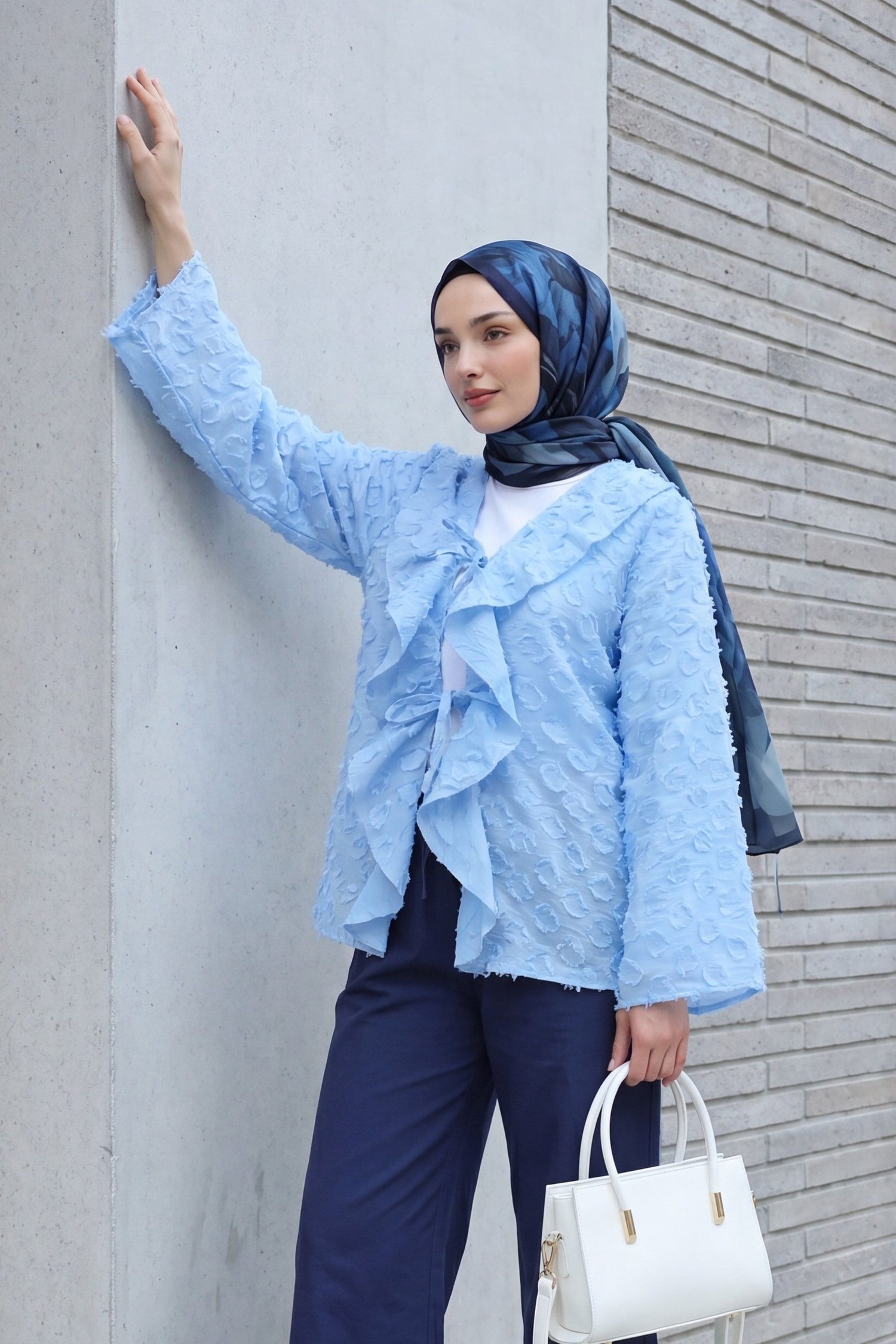 Önü Bağlamalı Fırfırlı Püsküllü Jakar Kimono  -Açık Mavi