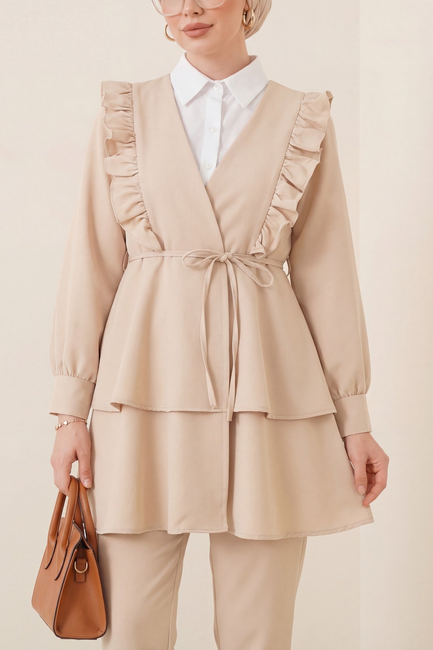 Önü Fırfırlı Bağcıklı Eteği Katlı Pantolonlu Kimono Takım  -Krem