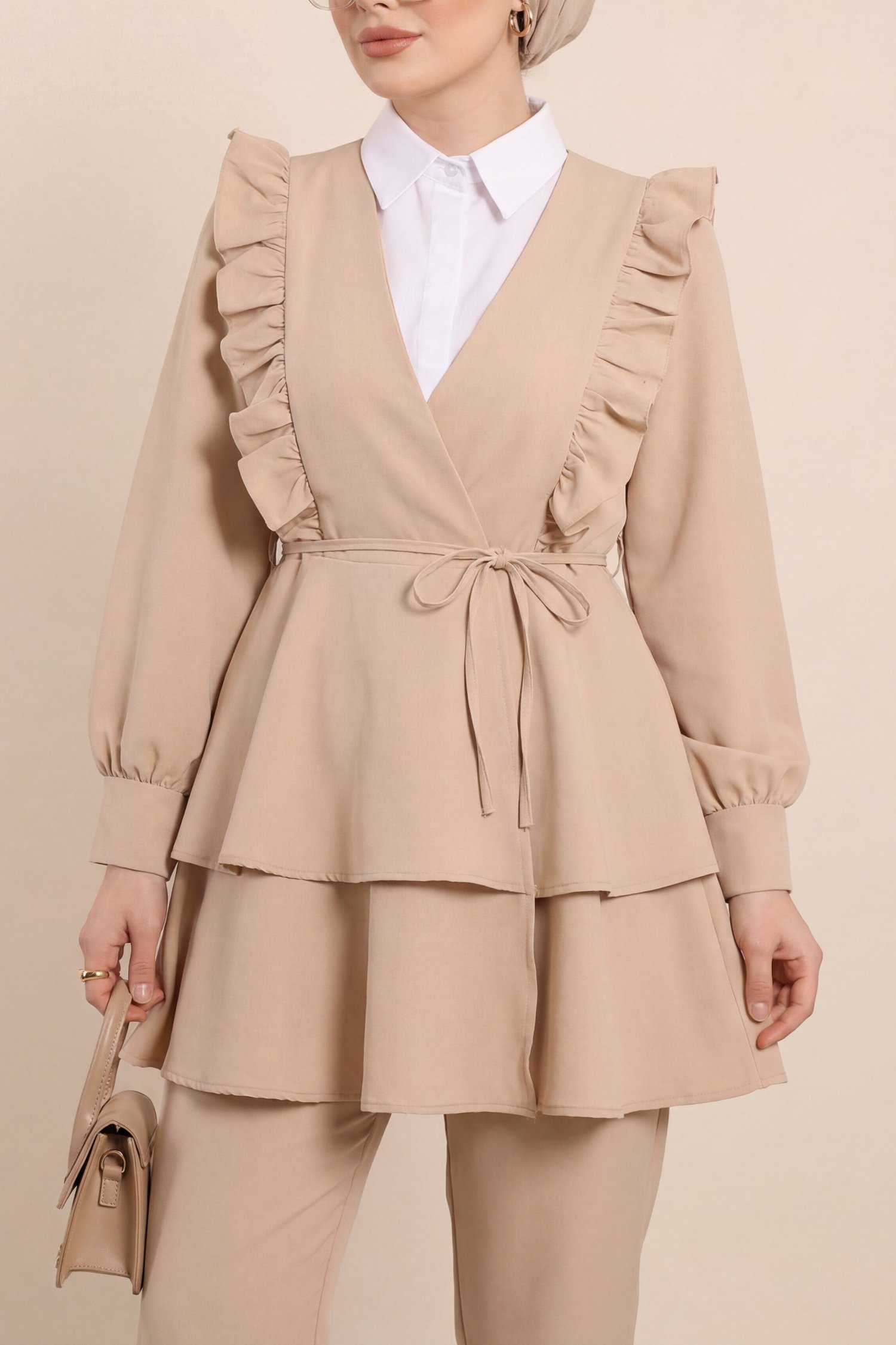 Önü Fırfırlı Bağcıklı Eteği Katlı Pantolonlu Kimono Takım -Bej