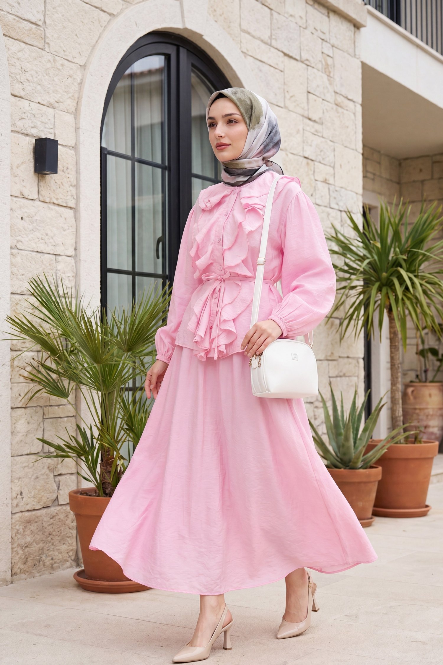 Önü Fırfırlı Kolu Lastikli Beli Kemerli Etekli Çilek Takım -Pembe