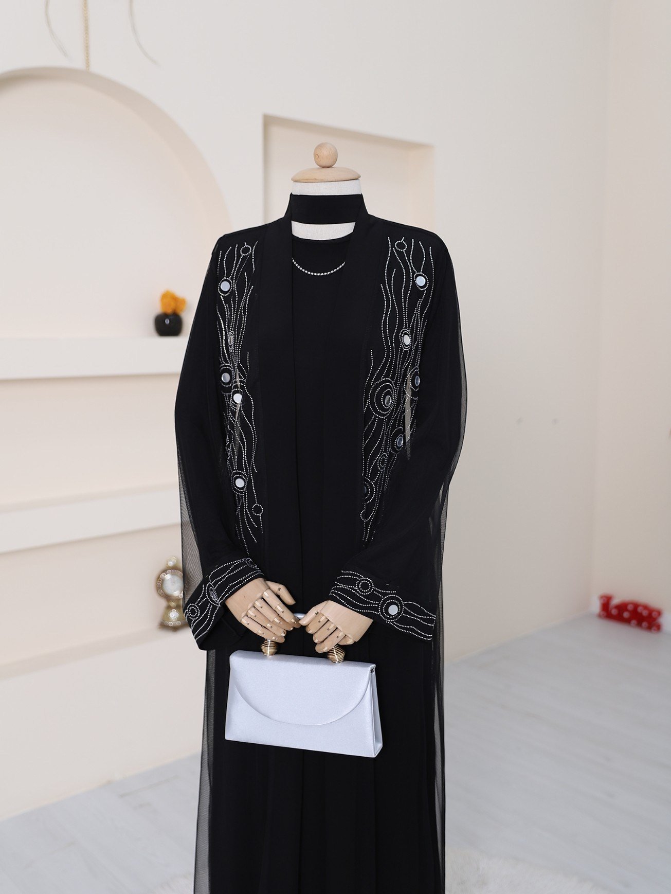 Önü Ve Manşeti Taşlı Abaya  -Gümüş
