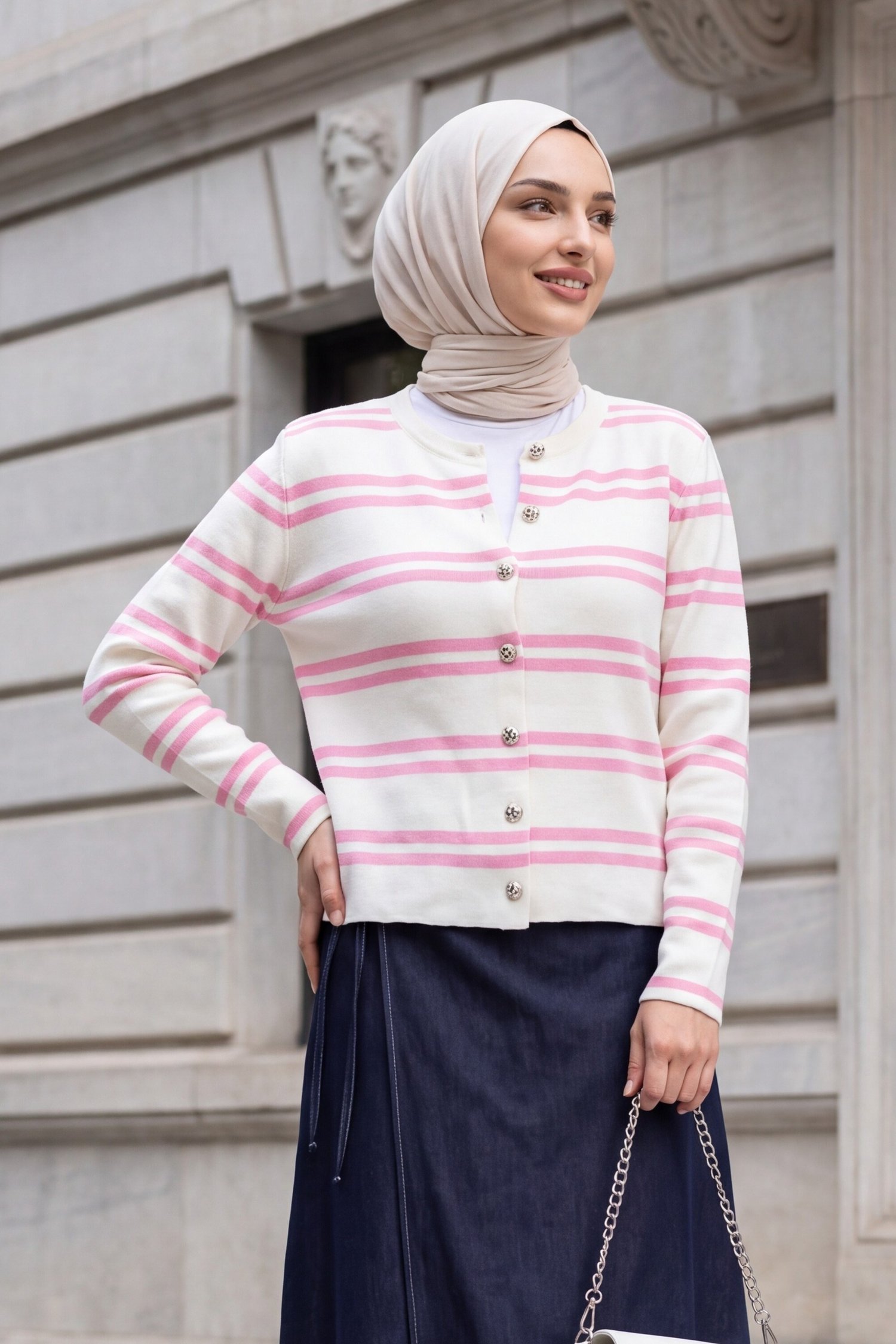Parlak Düğmeli Çizgili Triko Hırka   -Pembe