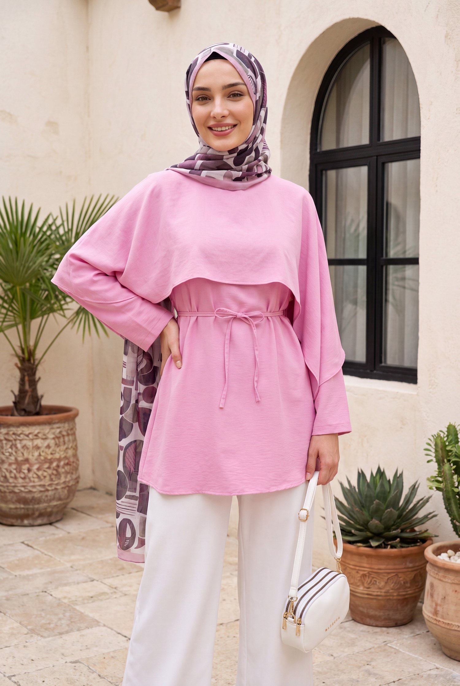 Pelerin Detaylı Kemerli Vual Tunik -Pembe