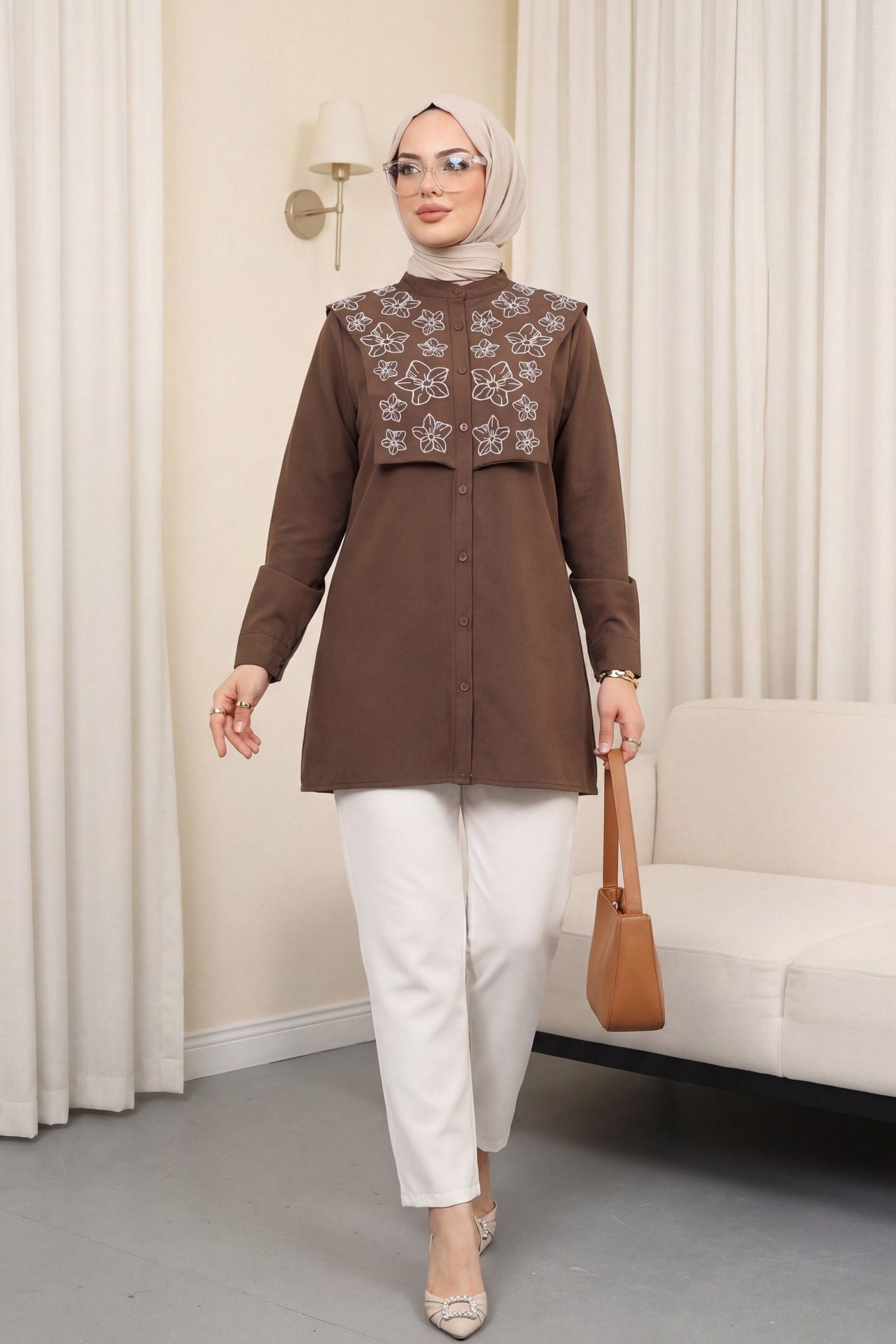 Plastron Detaylı Nakışlı Poplin Gömlek -Kahve