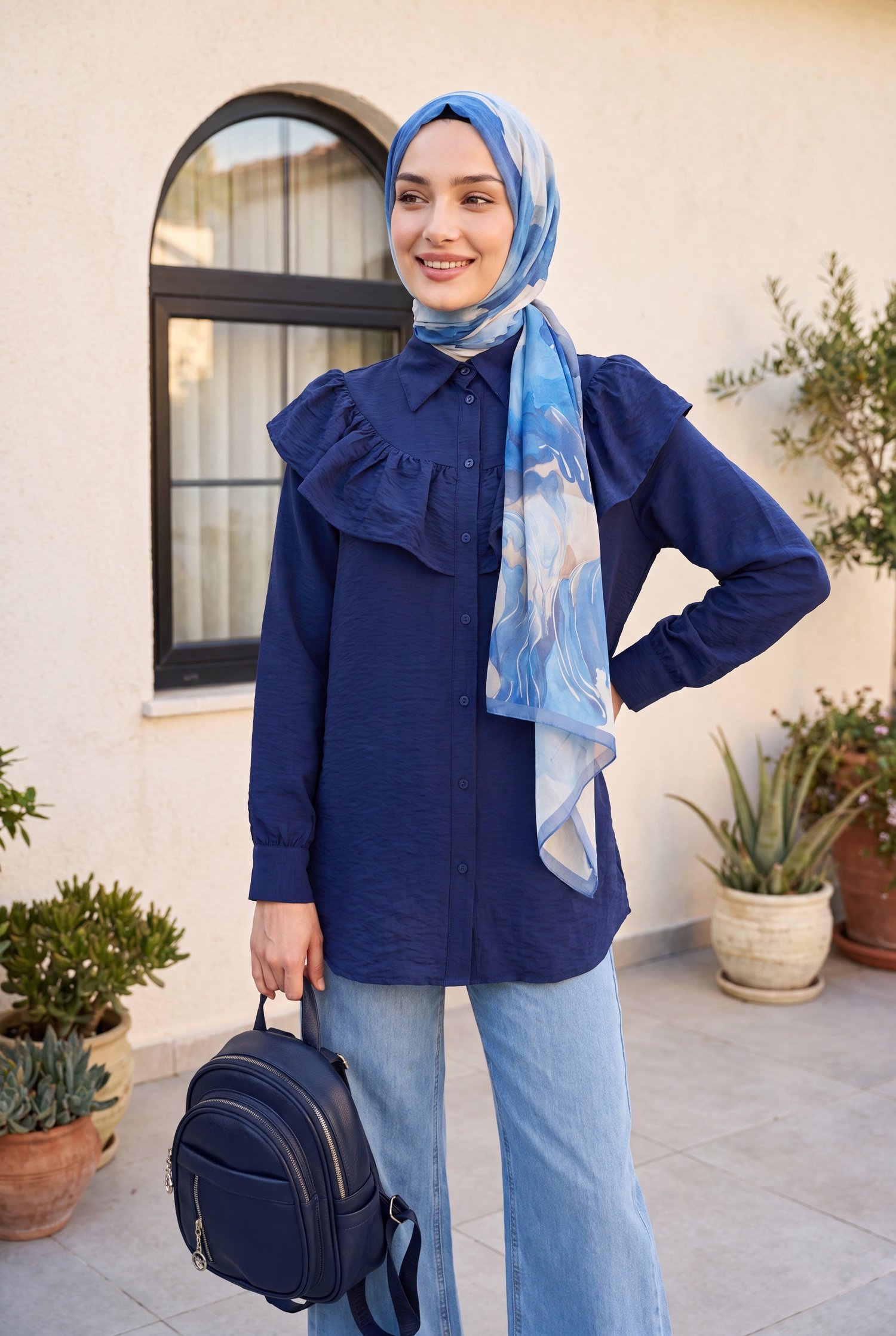 Robadan Fırfırlı Düğmeli Rayon Tunik -Lacivert