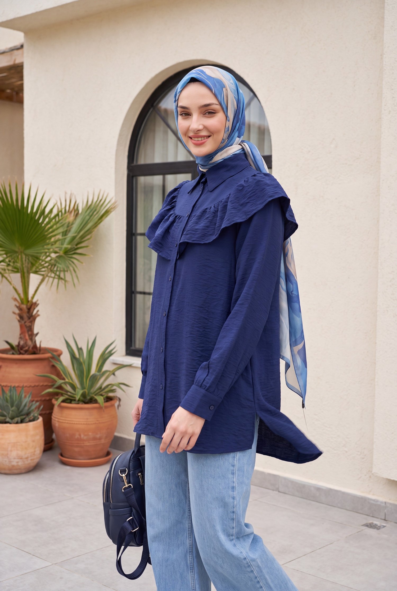 Robadan Fırfırlı Düğmeli Rayon Tunik -Lacivert