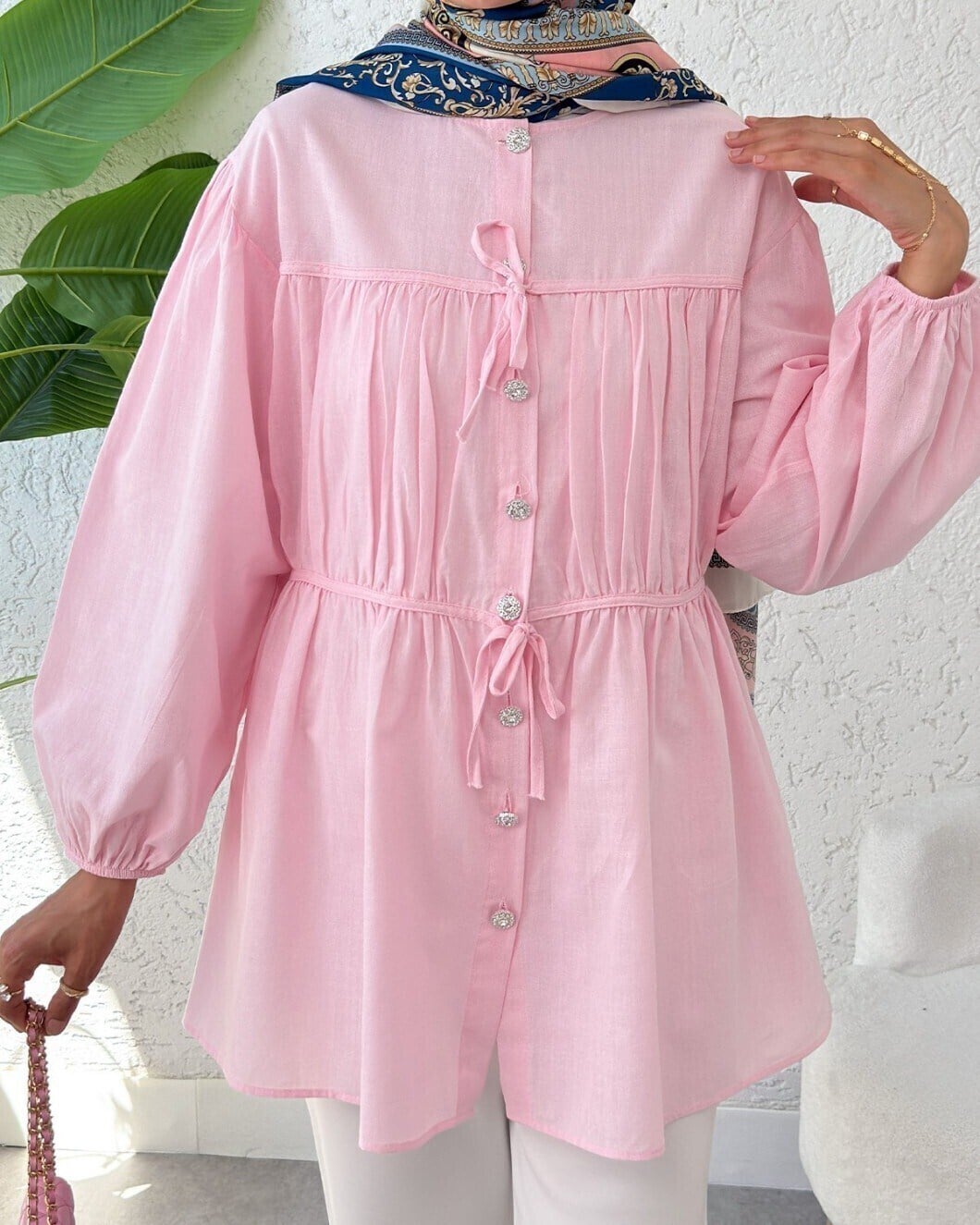 Taşlı Düğmeli Kolu Lastikli Bağlama Detaylı Gömlek  -Pembe