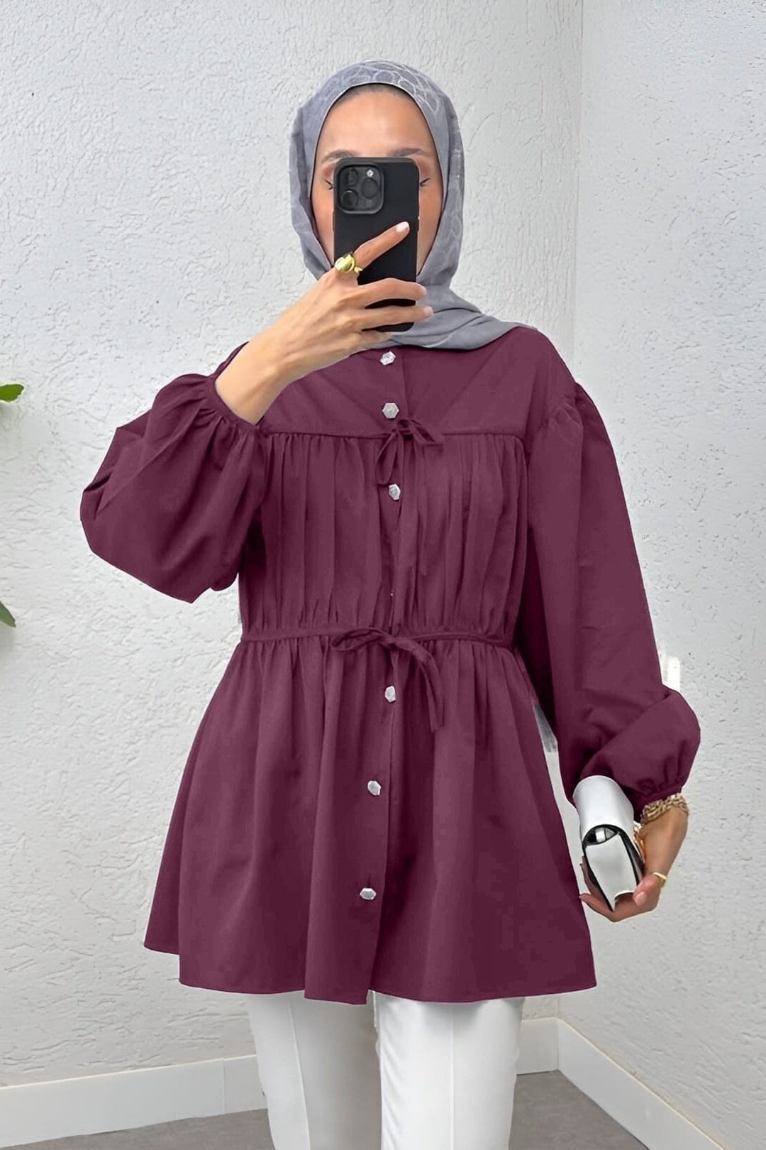 Taşlı Düğmeli Kolu Lastikli Bağlama Detaylı Gömlek  -Bordo