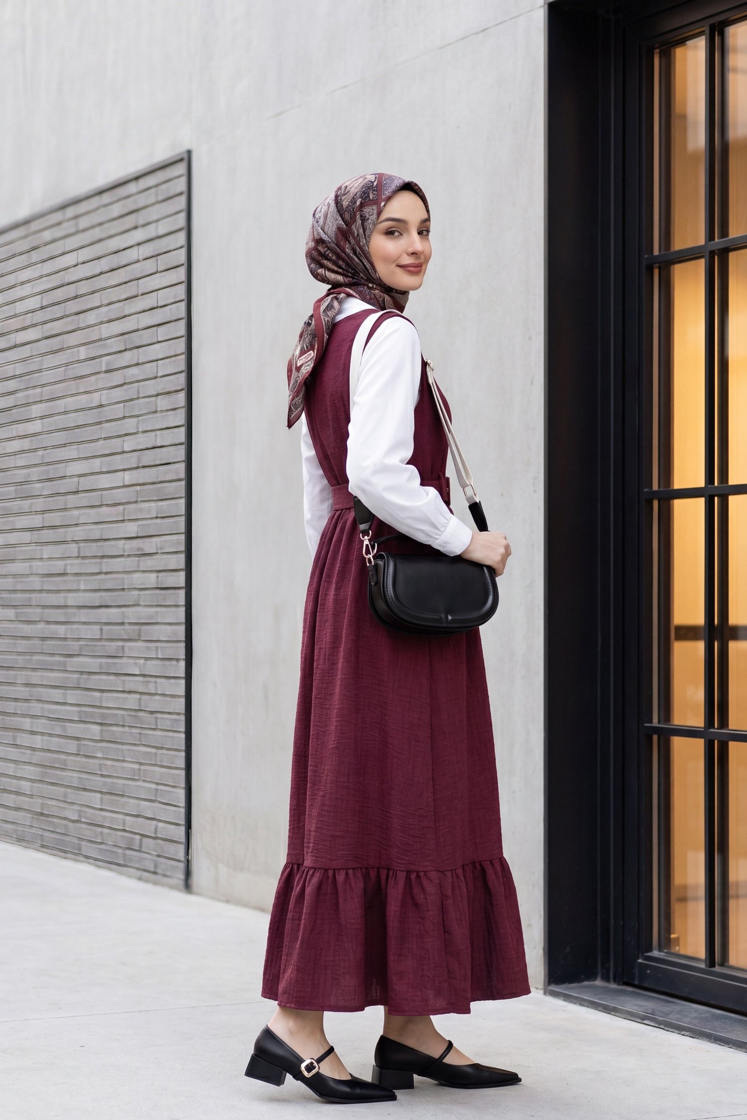 Top Düğmeli Altı Fırfırlı Beli Kemerli  Jile Elbise -Bordo