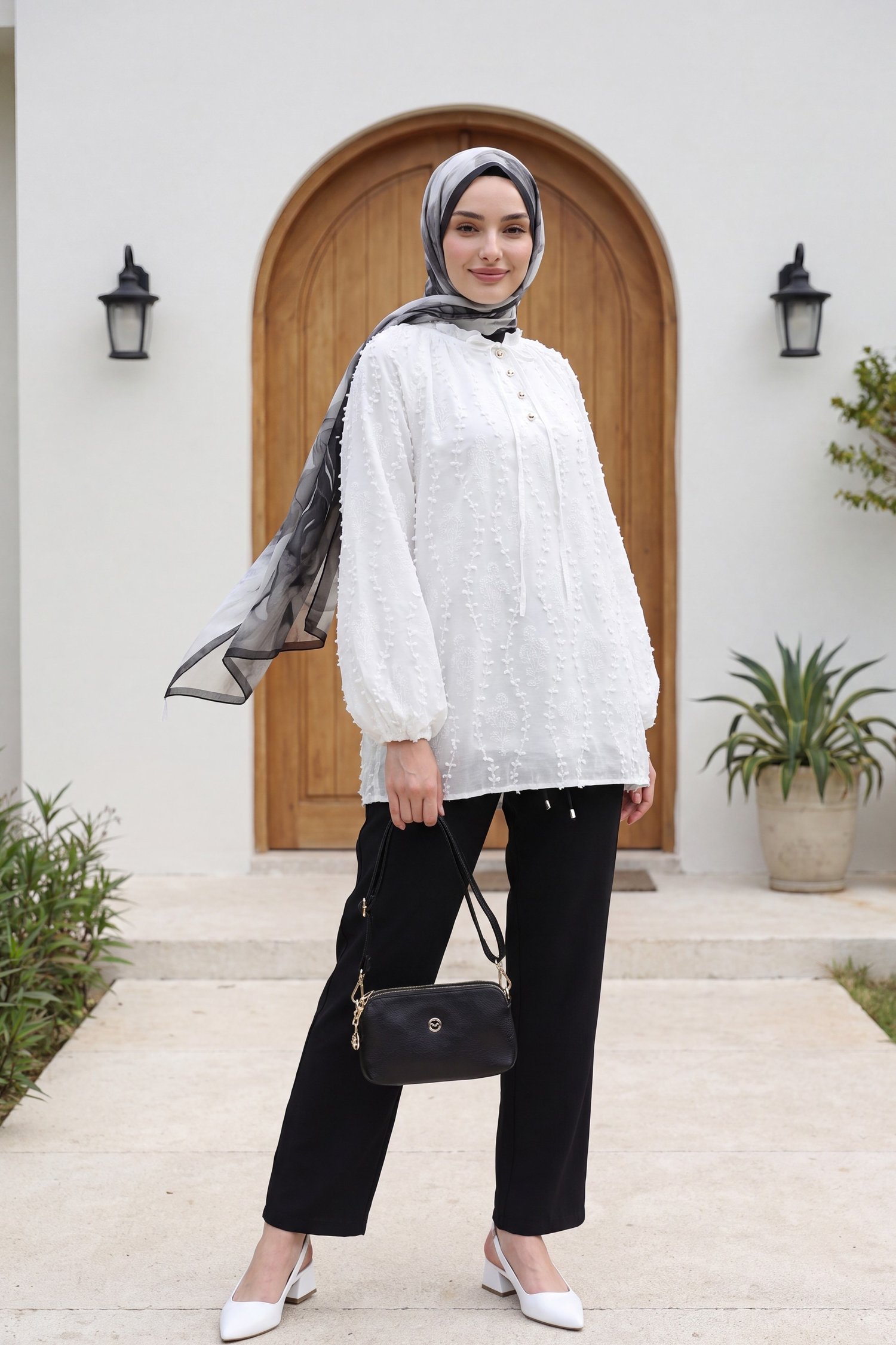 Yakası Bağcıklı Düğmeli Astarlı Nakışlı Oversize Keten Tunik -Beyaz