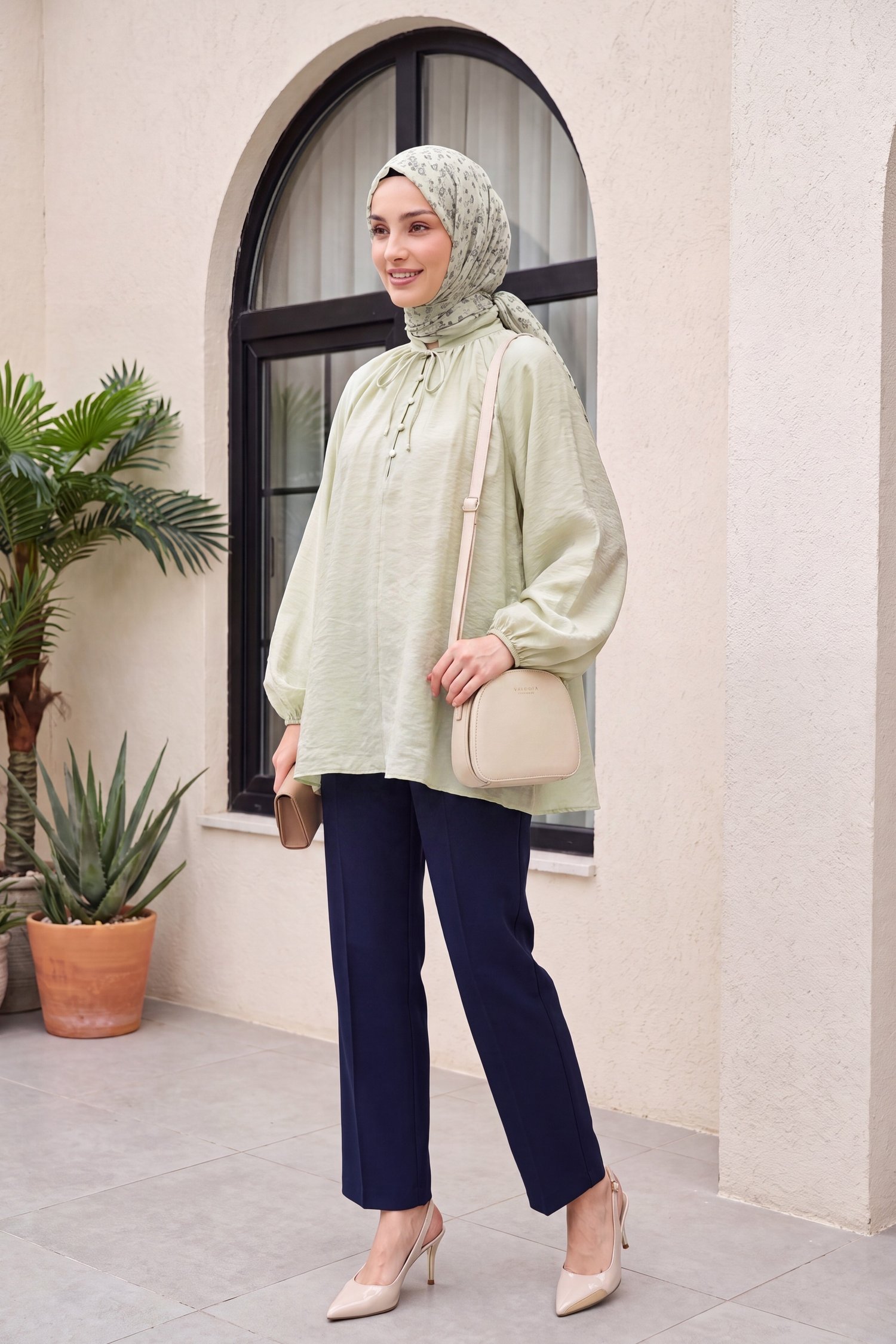 Yakası Bağlamalı Yarım Düğmeli Astarlı Oversize Tül Vual Bluz -Su Yeşili
