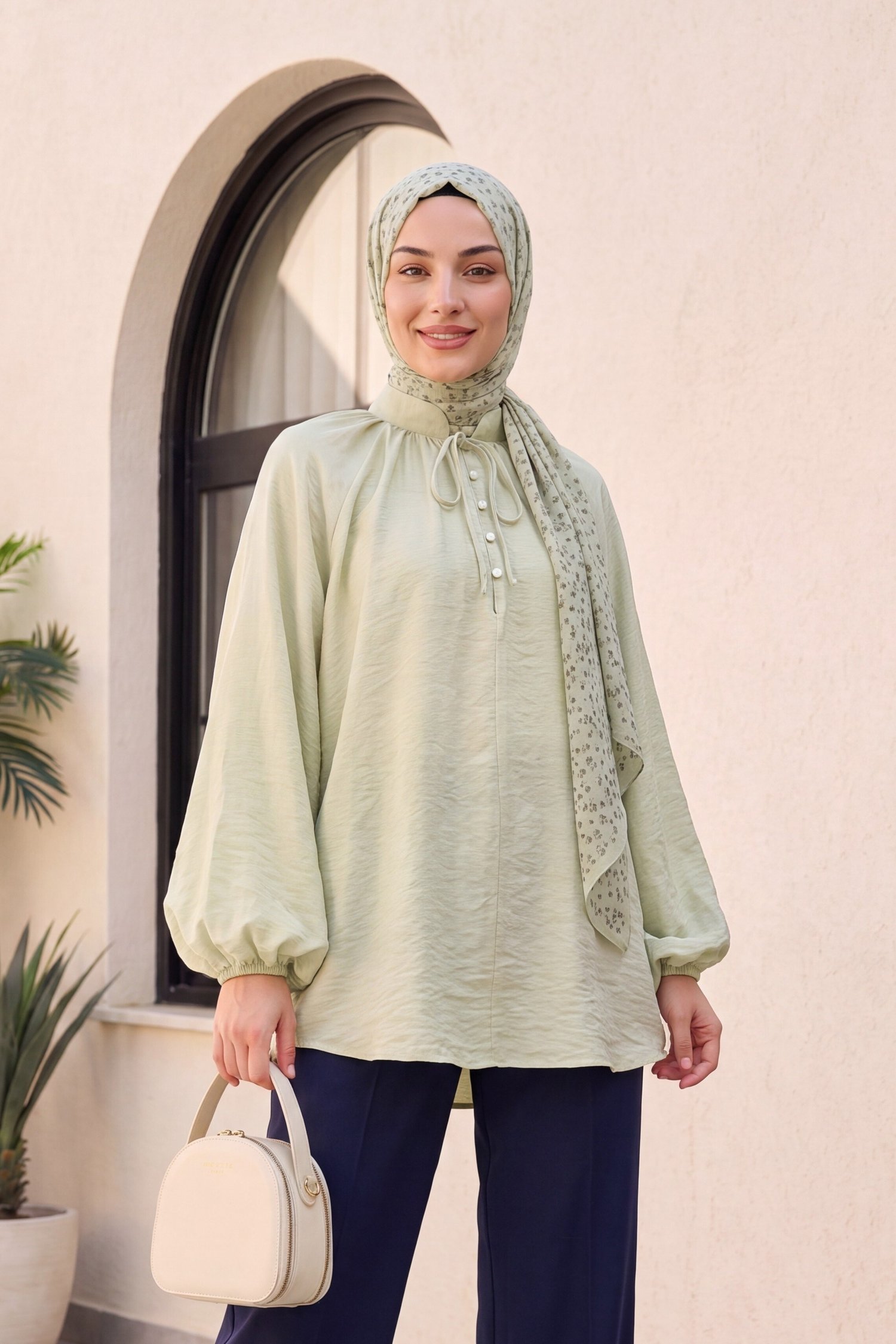 Yakası Bağlamalı Yarım Düğmeli Astarlı Oversize Tül Vual Bluz -Su Yeşili