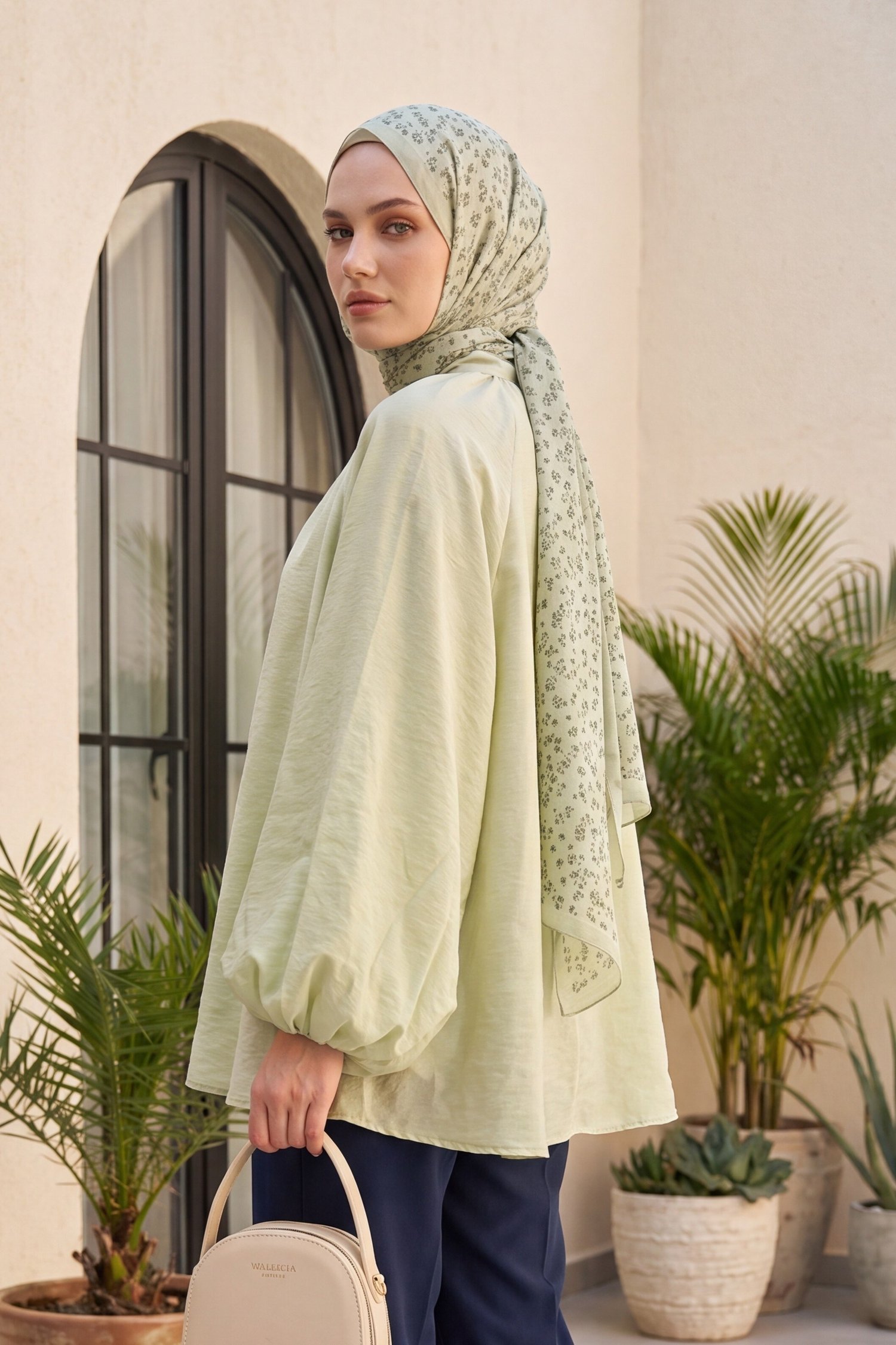 Yakası Bağlamalı Yarım Düğmeli Astarlı Oversize Tül Vual Bluz -Su Yeşili