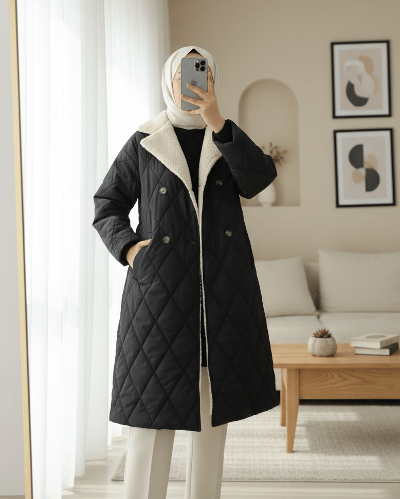 Yakası Kuzu Peluş Detaylı Detaylı Beli Bağcıklı Mont  -Siyah