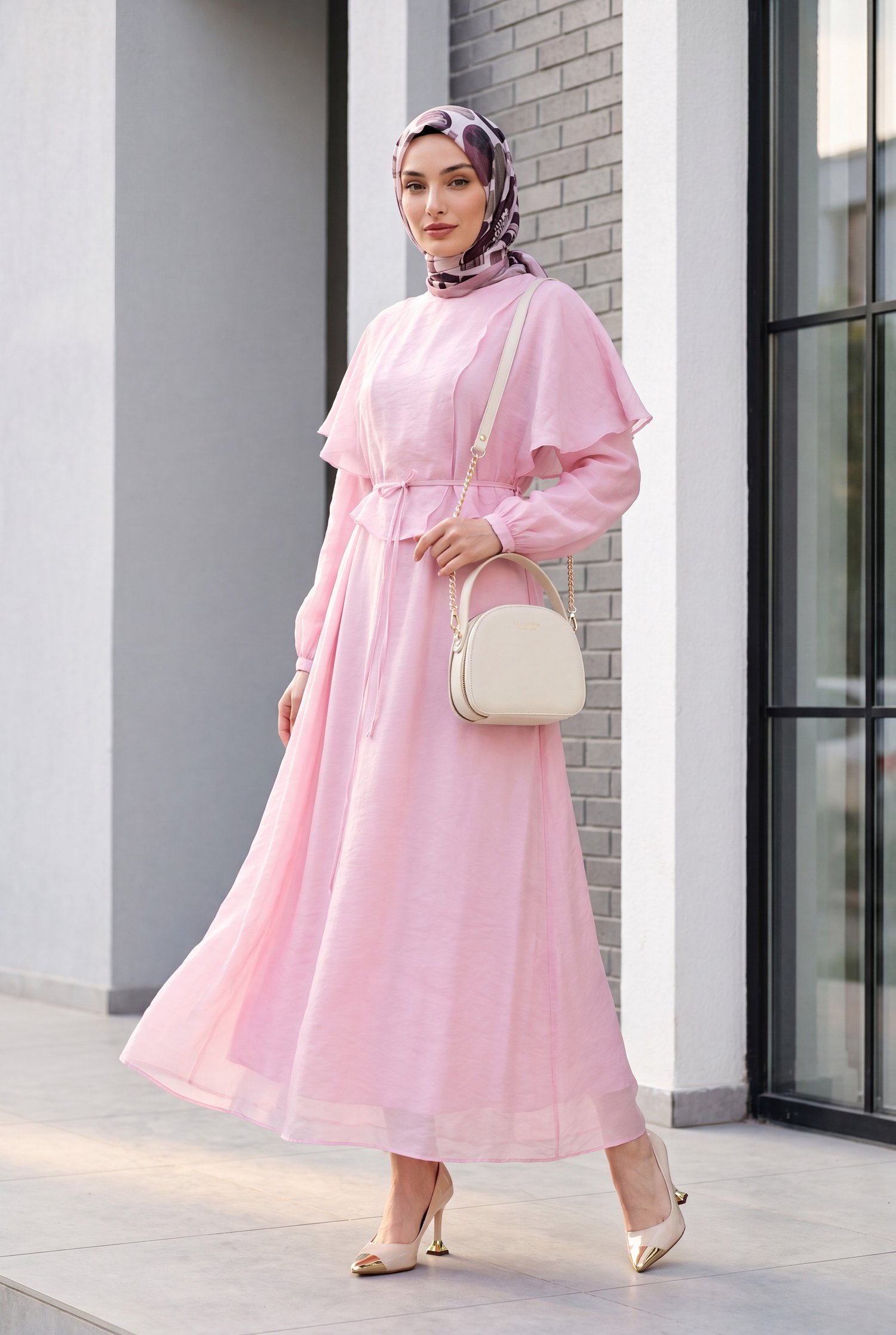 Yakası Pelerin Detaylı Astarlı Kemerli Tül Modal Elbise -Pembe