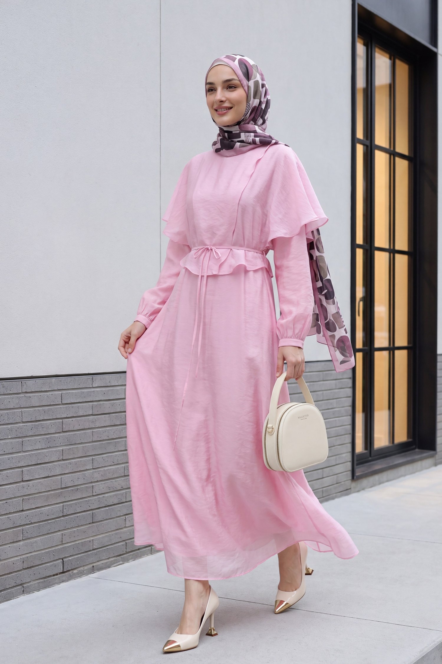 Yakası Pelerin Detaylı Astarlı Kemerli Tül Modal Elbise -Pembe