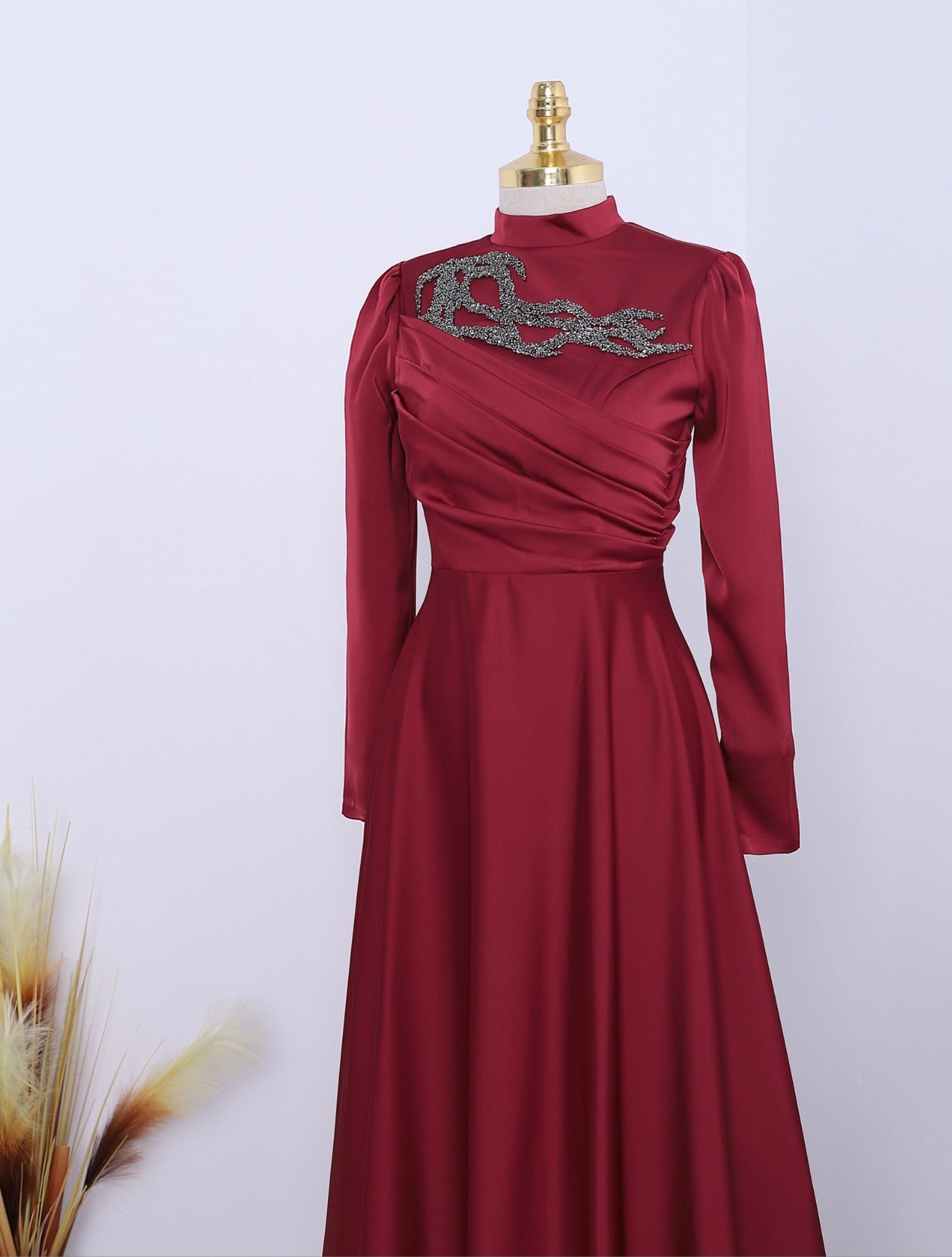 Yakası Taşlı Önü Drapeli  Abiye -Bordo