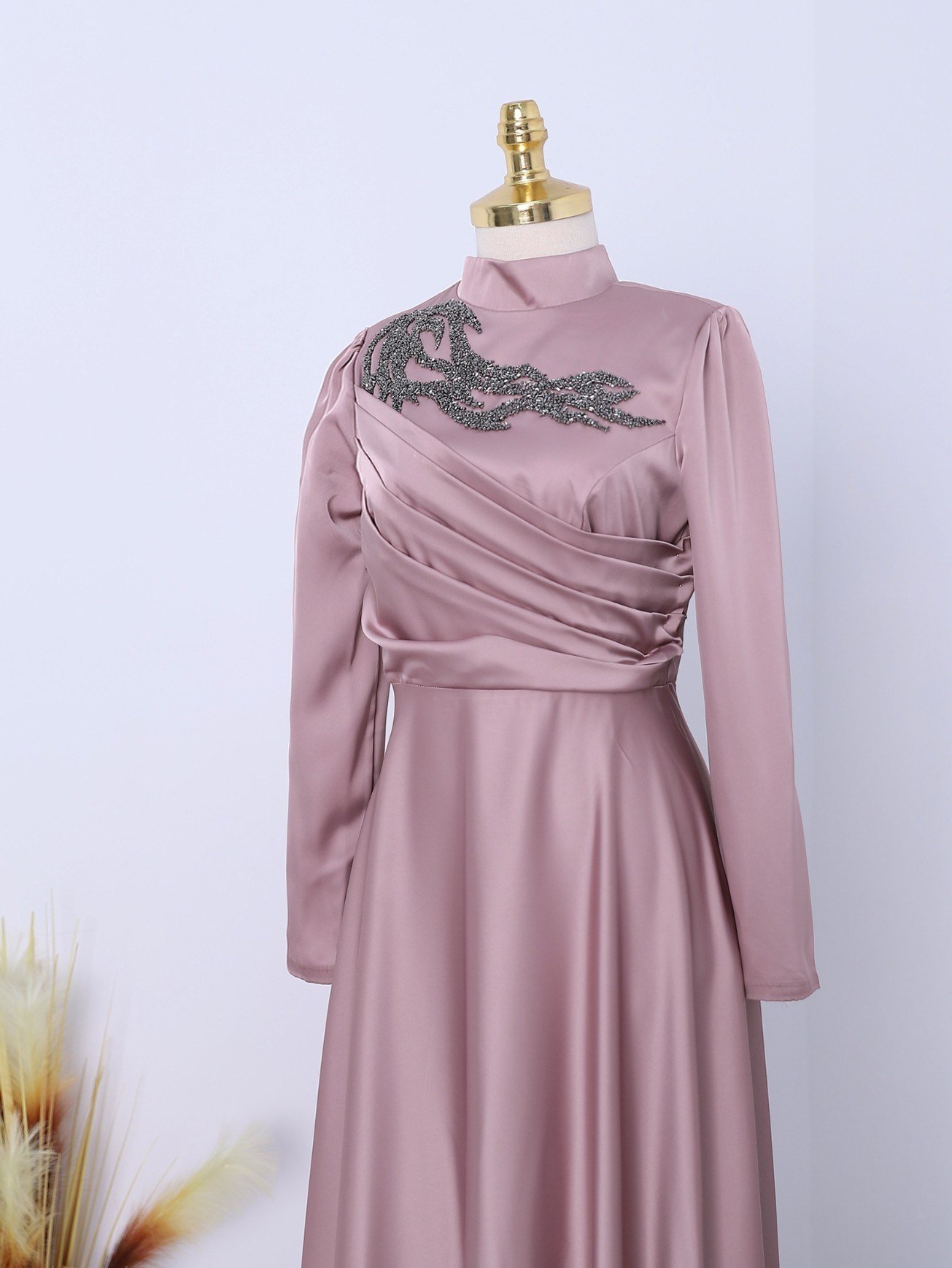 Yakası Taşlı Önü Drapeli  Abiye -Pembe