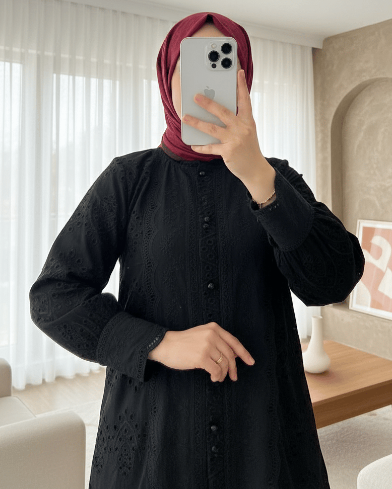 Yakası Ve Kolu Dantelli Top Düğmeli Astarlı Gömlek -Siyah