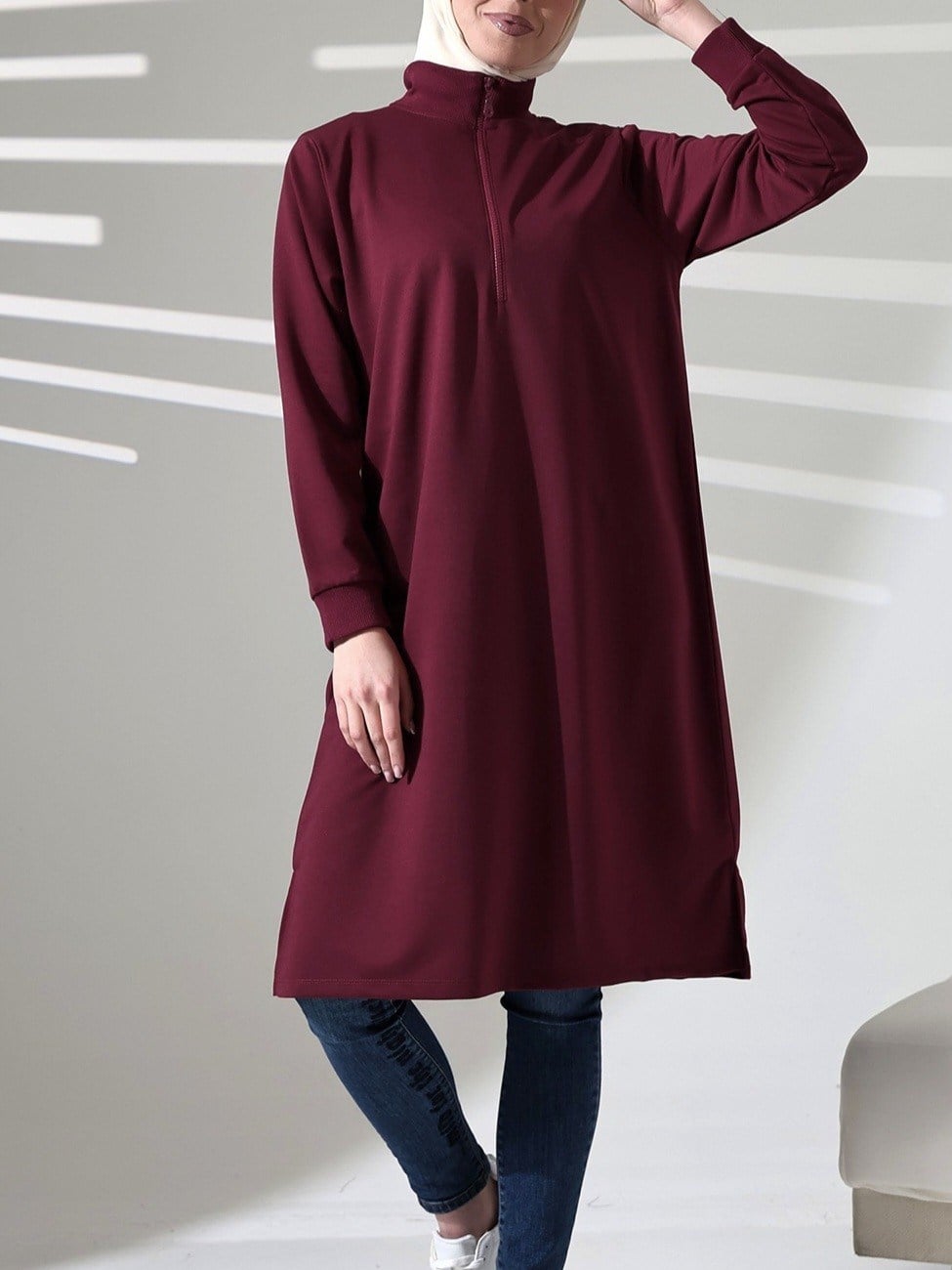 Yarım Fermuarlı Yırtmaçlı Uzun Tunik -Bordo