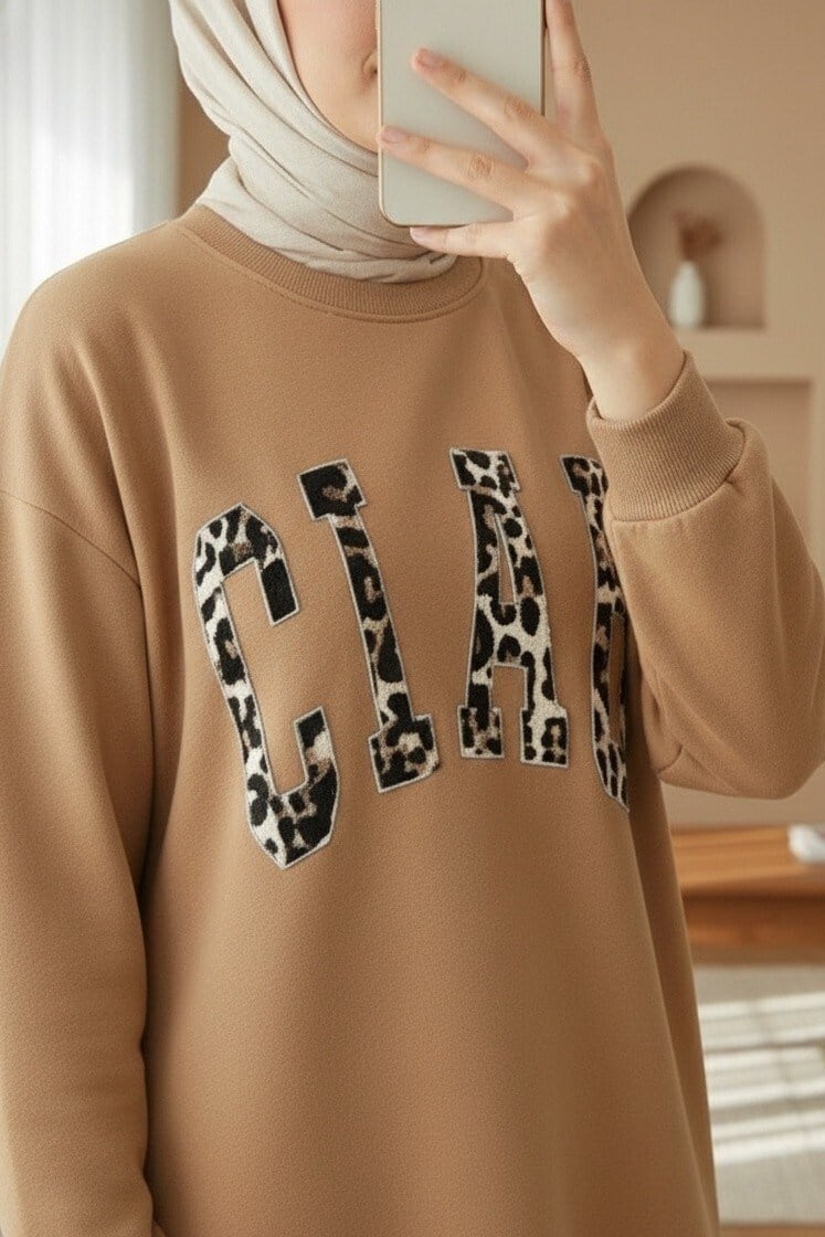 Yuvarlak Yaka Önü Nakışlı Sweat -Vizon