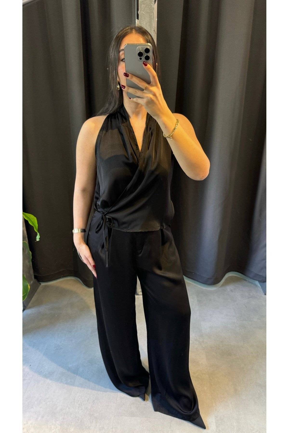 Siyah Saten Kruvaze Model Bluz Ve Pantolon Takım