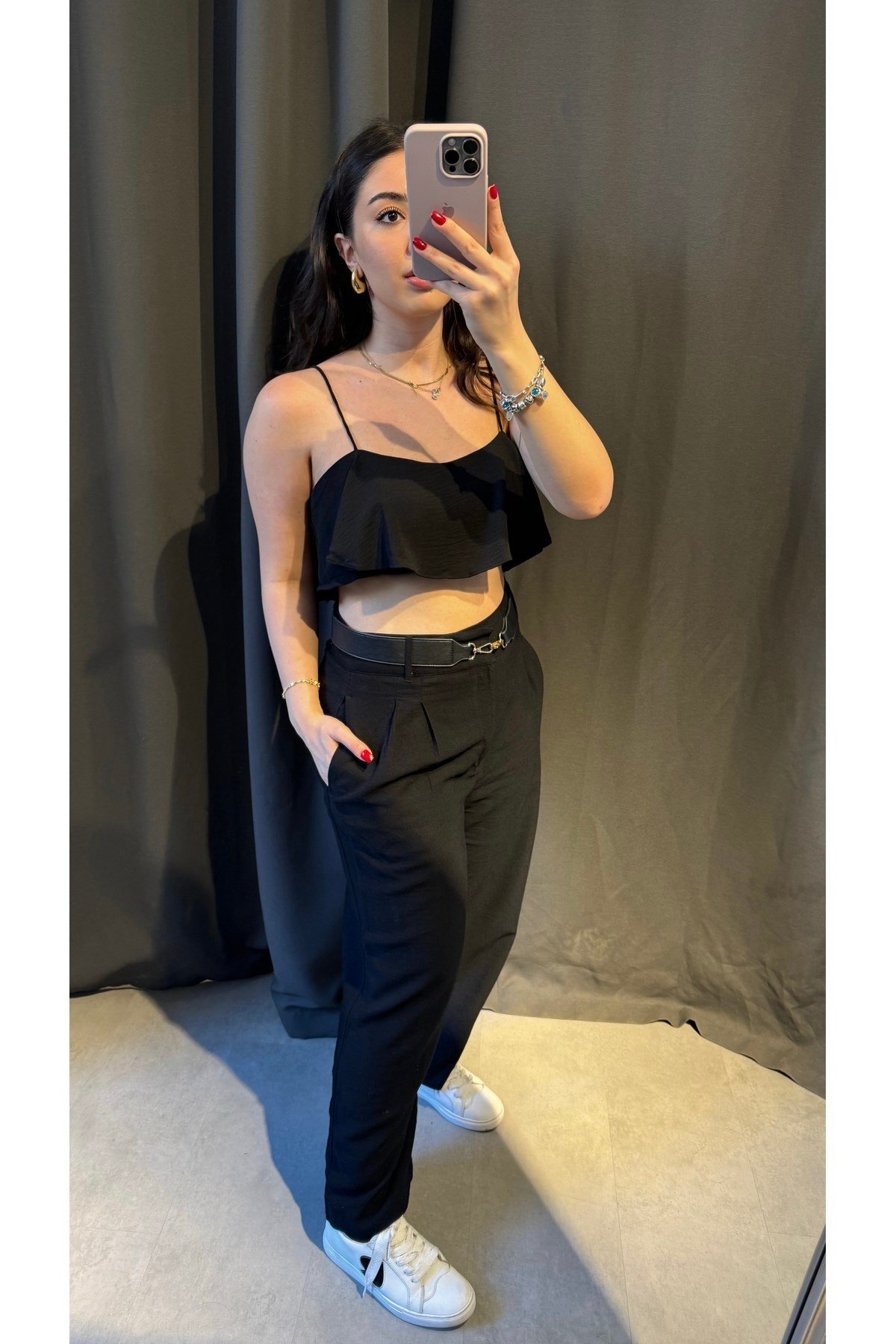 Volanlı Askılı Crop