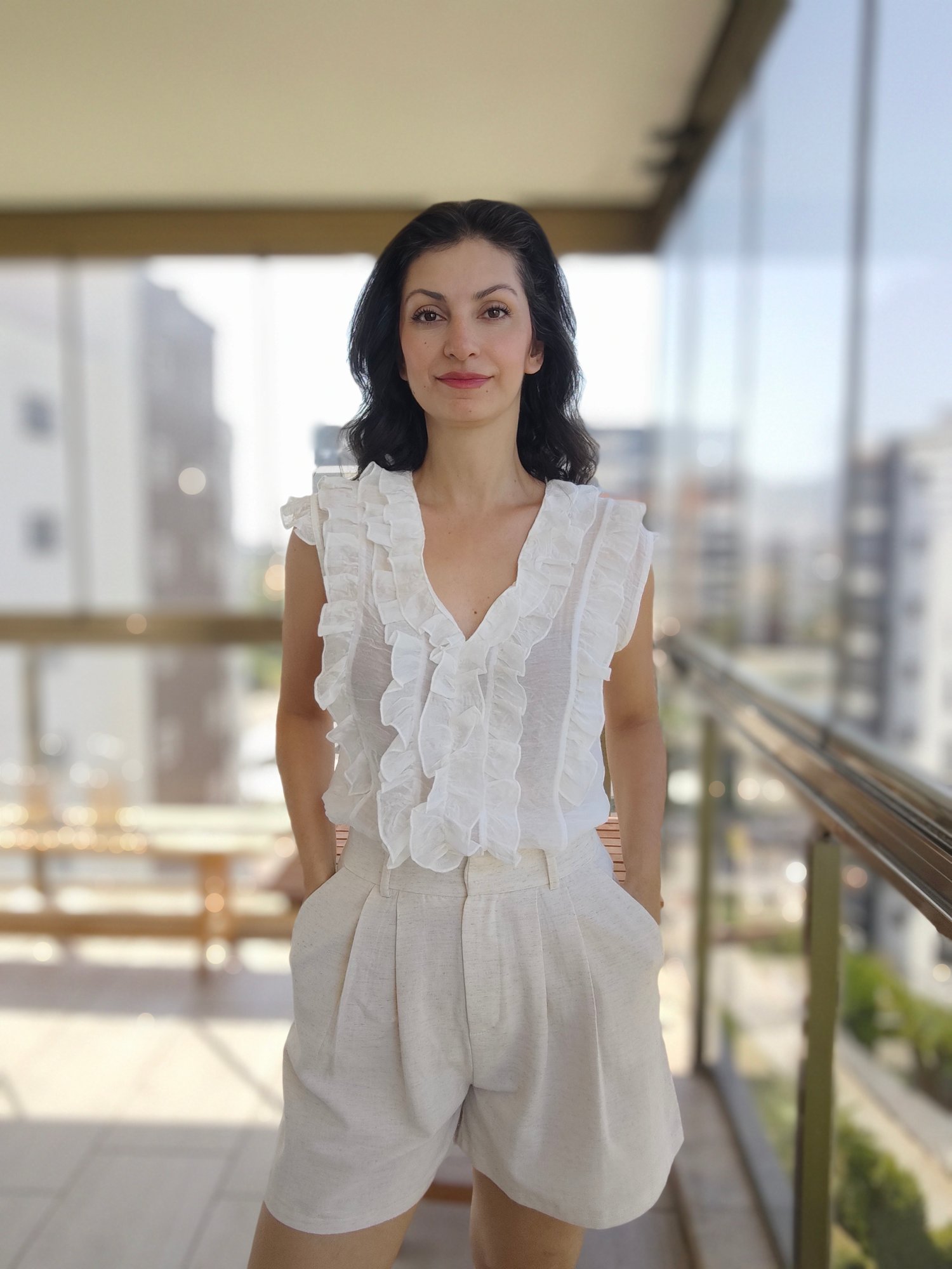 Fırfır Detaylı Bluz Beyaz