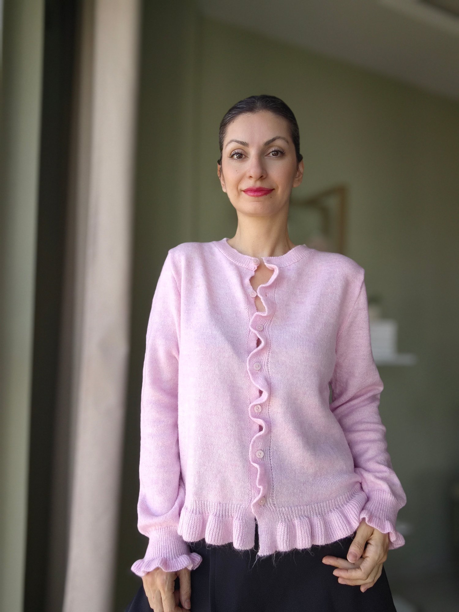 Fırfırlı Pembe Hırka