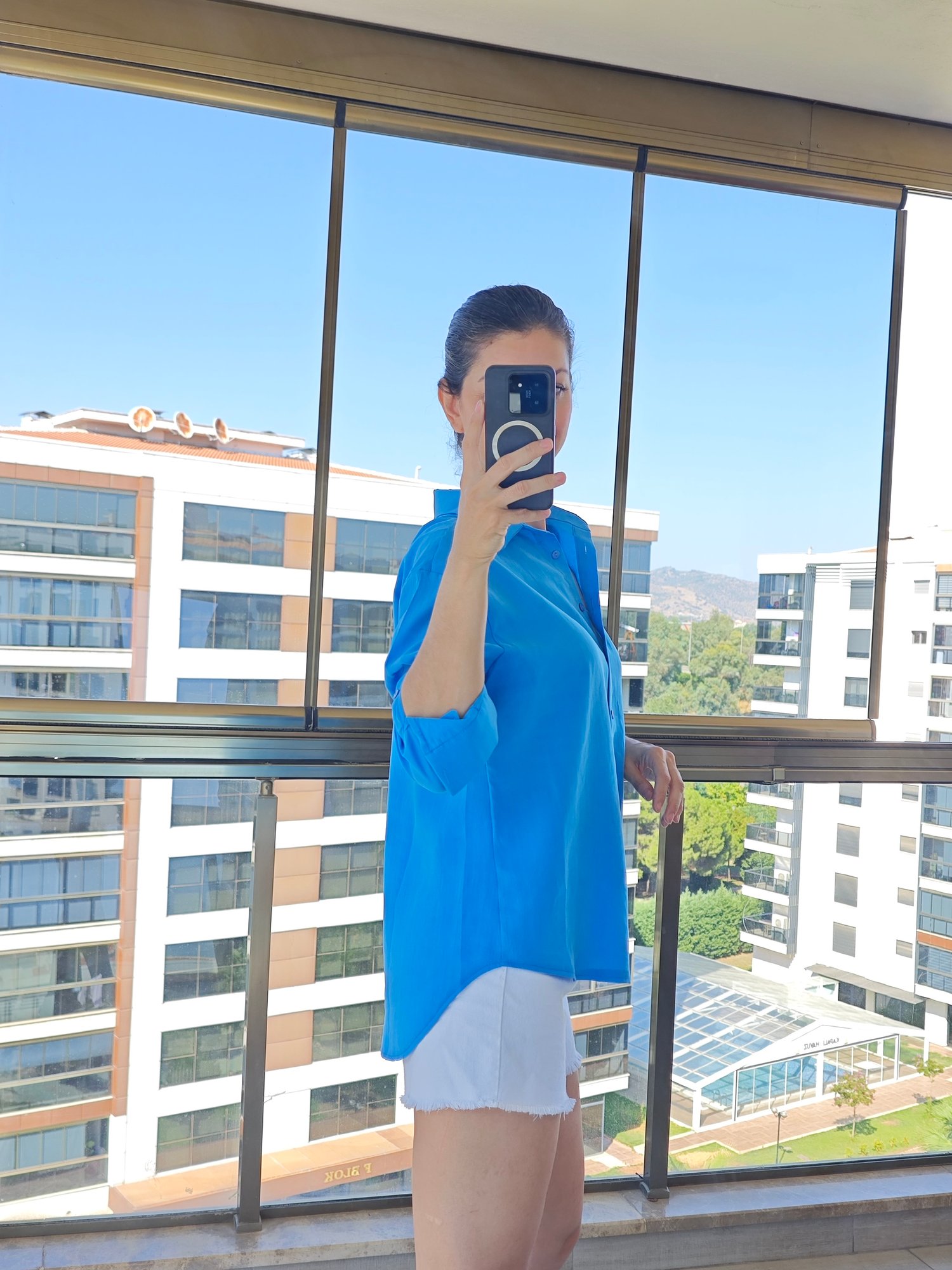 T Mavi Gomlek
