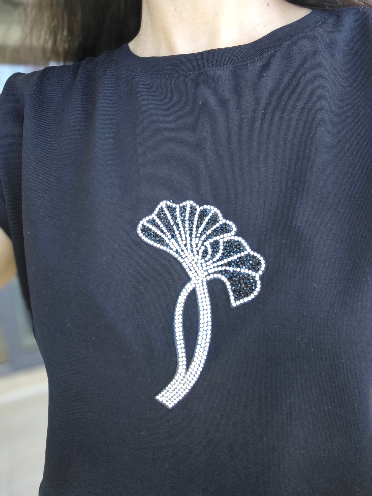 Taş Detaylı Tshirt Siyah
