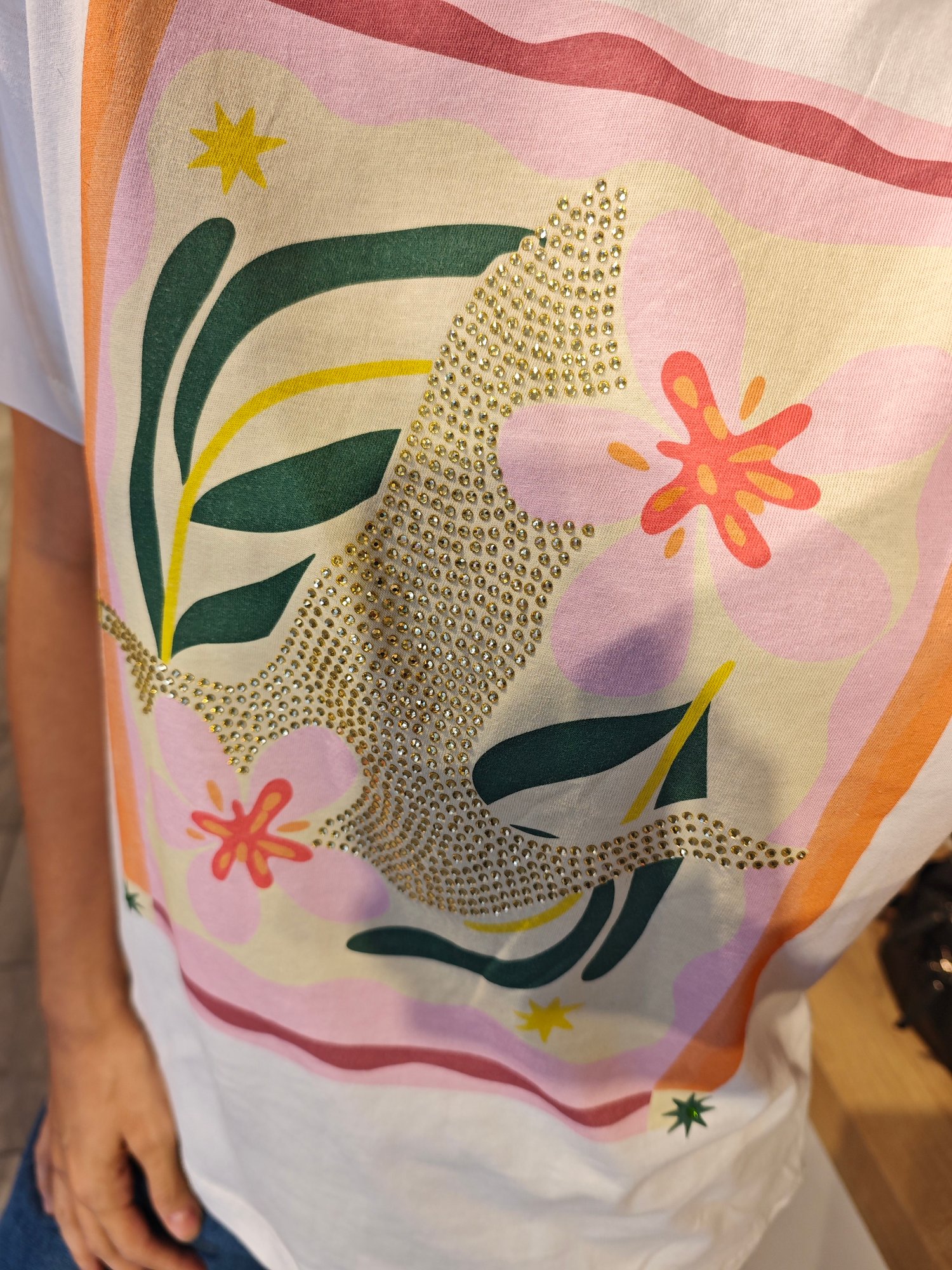 Taşlı Sıfır Yaka Tshirt