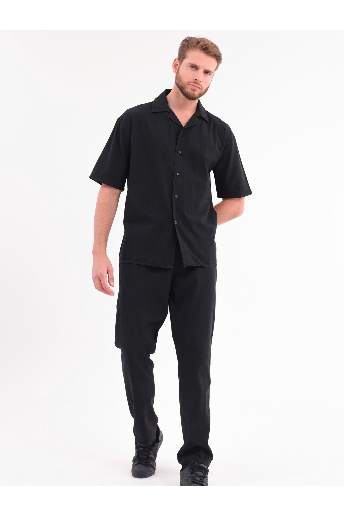 Erkek Siyah Keten Takım Oversize Gömlek & Pantolon 2’li Set Bağcıklı Rahat Yazlık Kombin