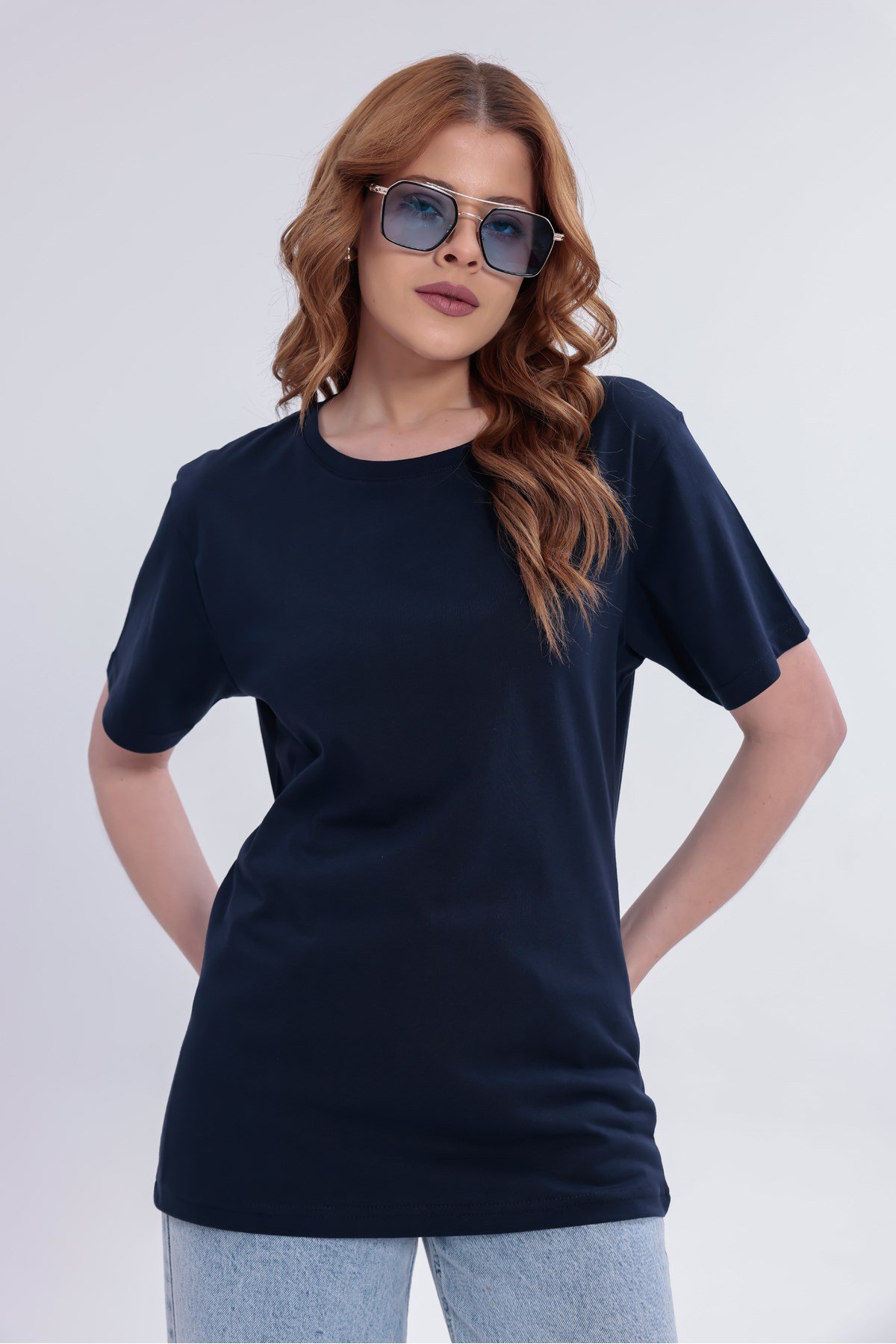 Kadın Lacivert Basic Tişört – Regular Fit Bisiklet Yaka %100 Pamuk 30/1 Süprem Kumaş Günlük T-Shirt