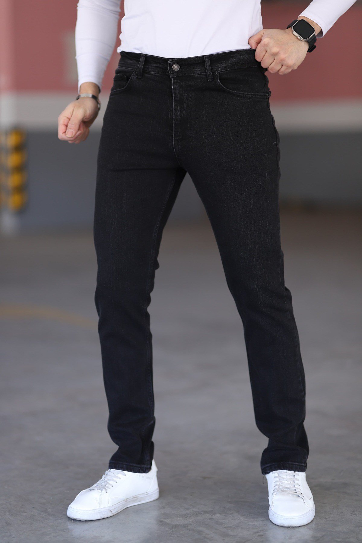 Siyah Erkek Regular Fit Rahat Kesim Jean Pantolon
