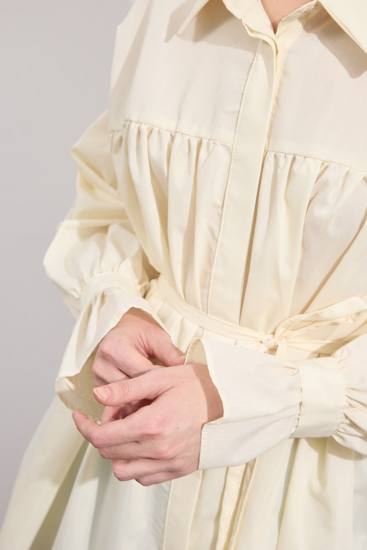 buzgulu-poplin-gomlek-soft-sari-767d0f.jpg