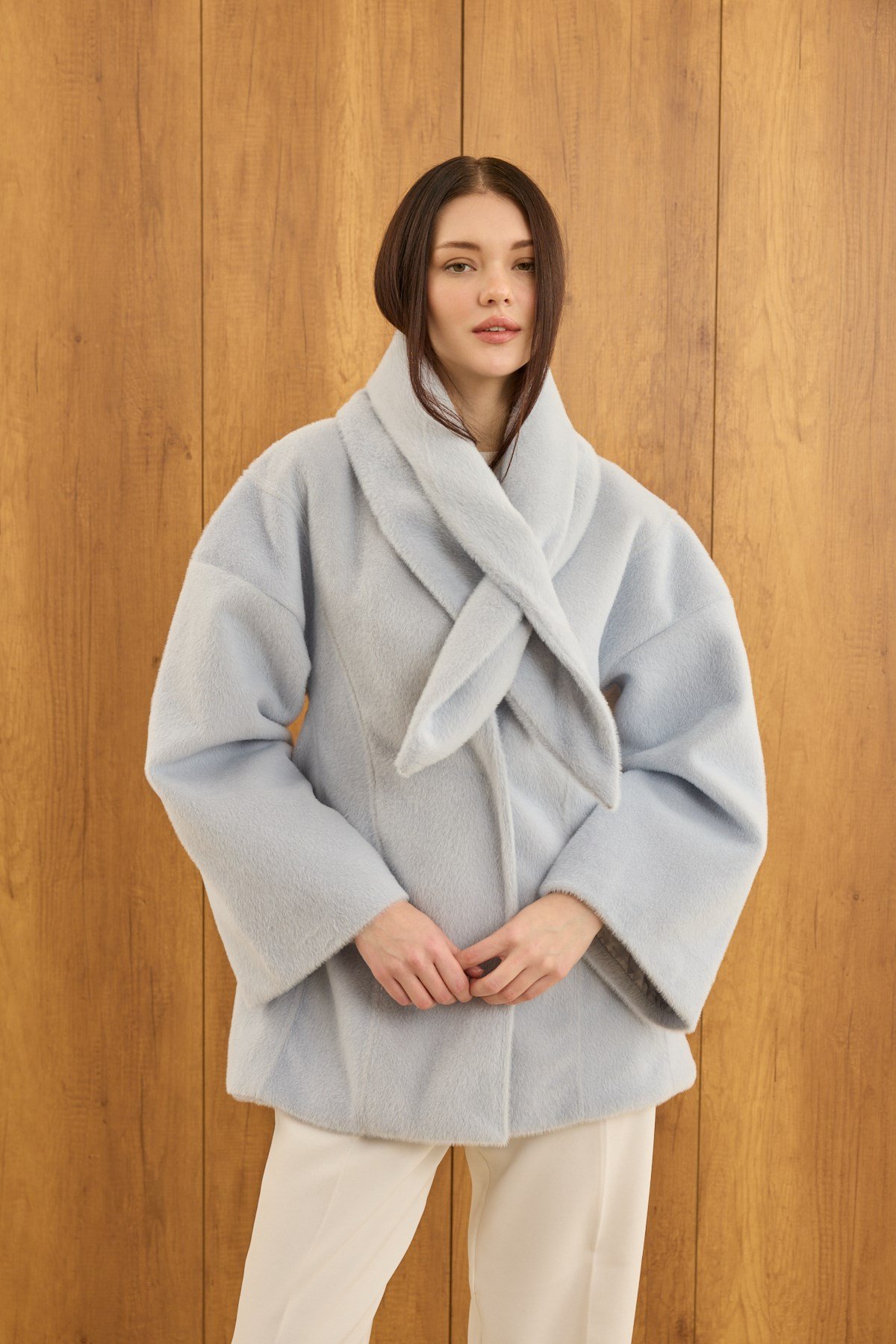 fularli-oturtmali-midi-fox-kaban-soft--4b4e-a.jpg