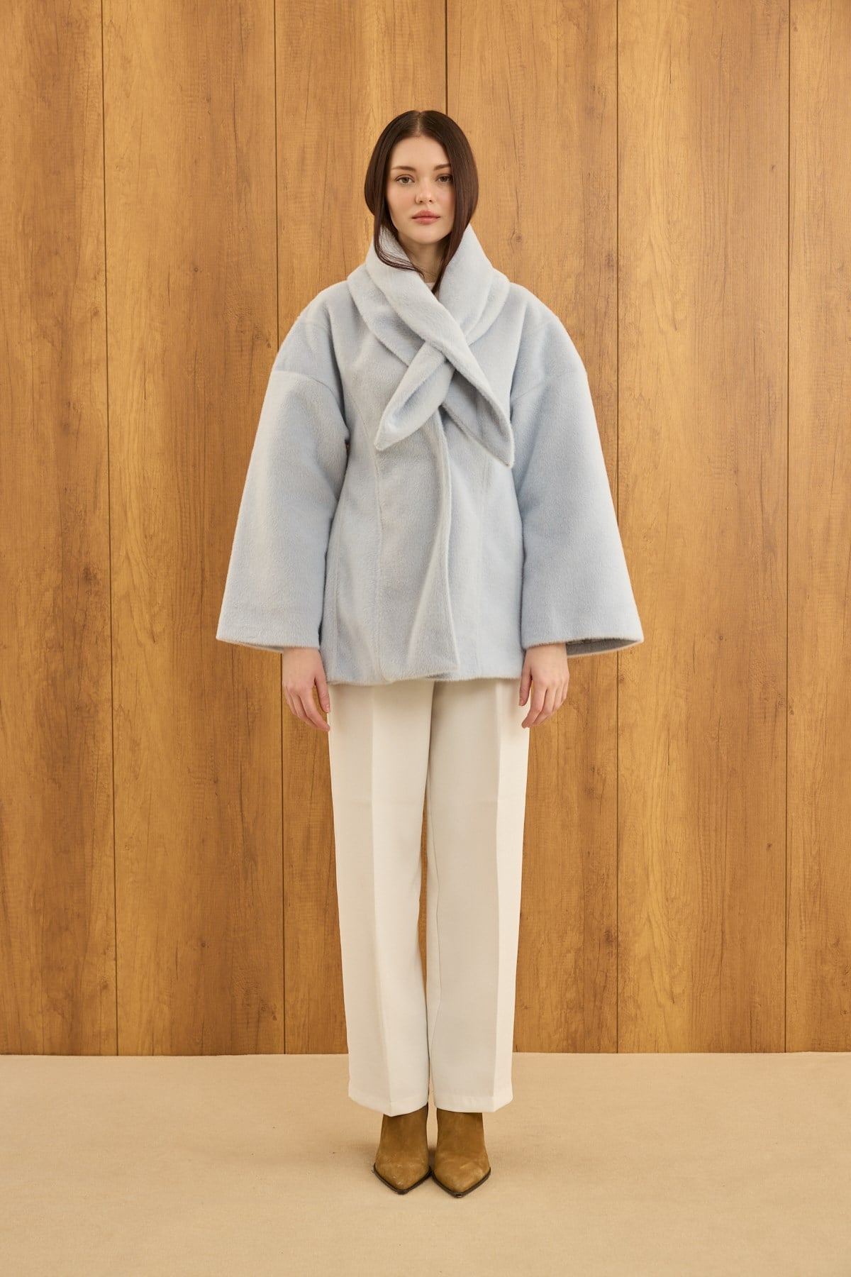 fularli-oturtmali-midi-fox-kaban-soft--bbb43a.jpg