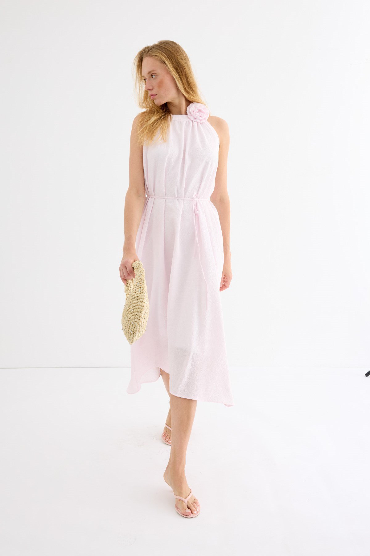 gul-broslu-burumcuk-elbise-soft-pembe-b7-4a2.jpg