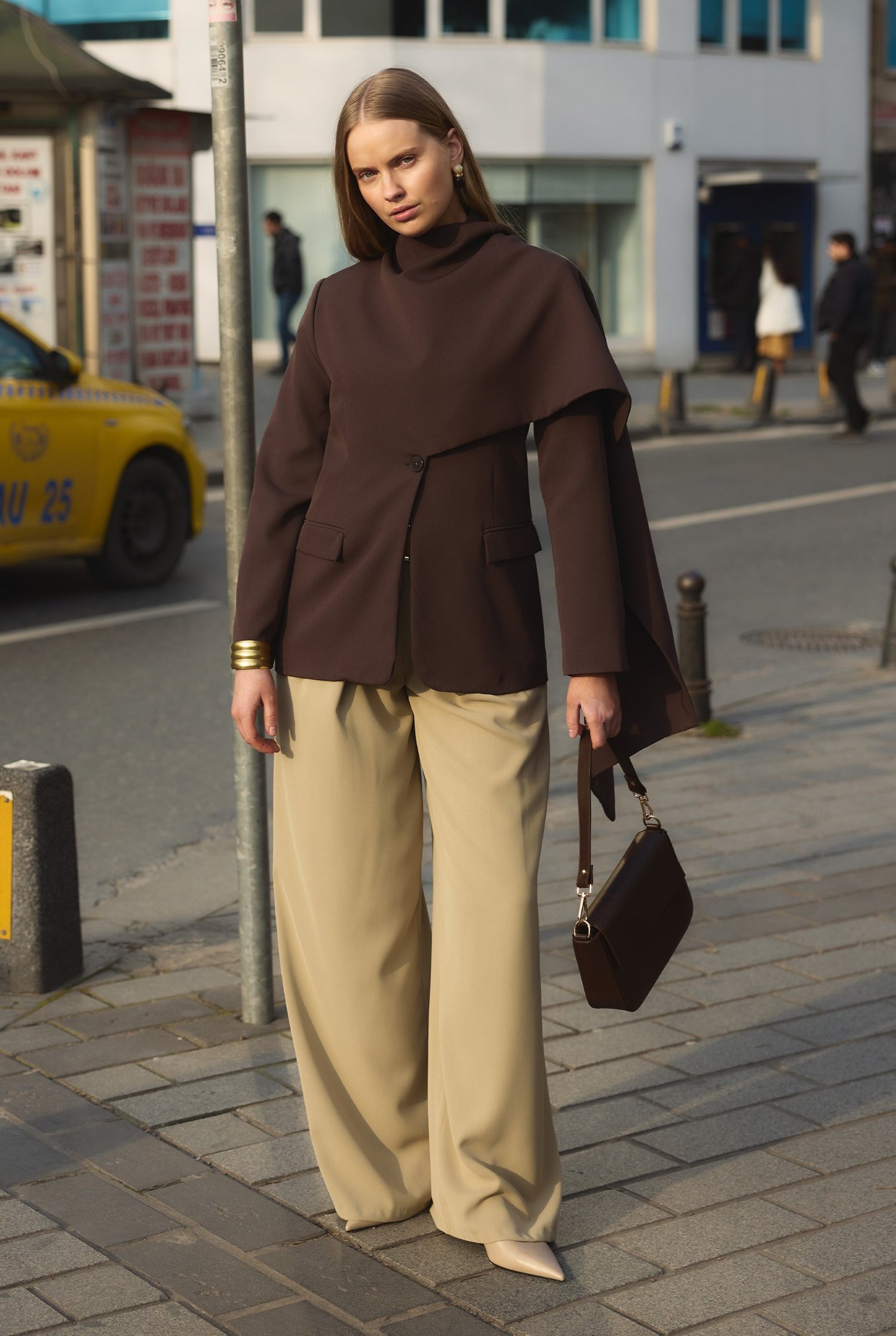pelerin-detayli-blazer-ceket-aci-kahve--6162-.jpg