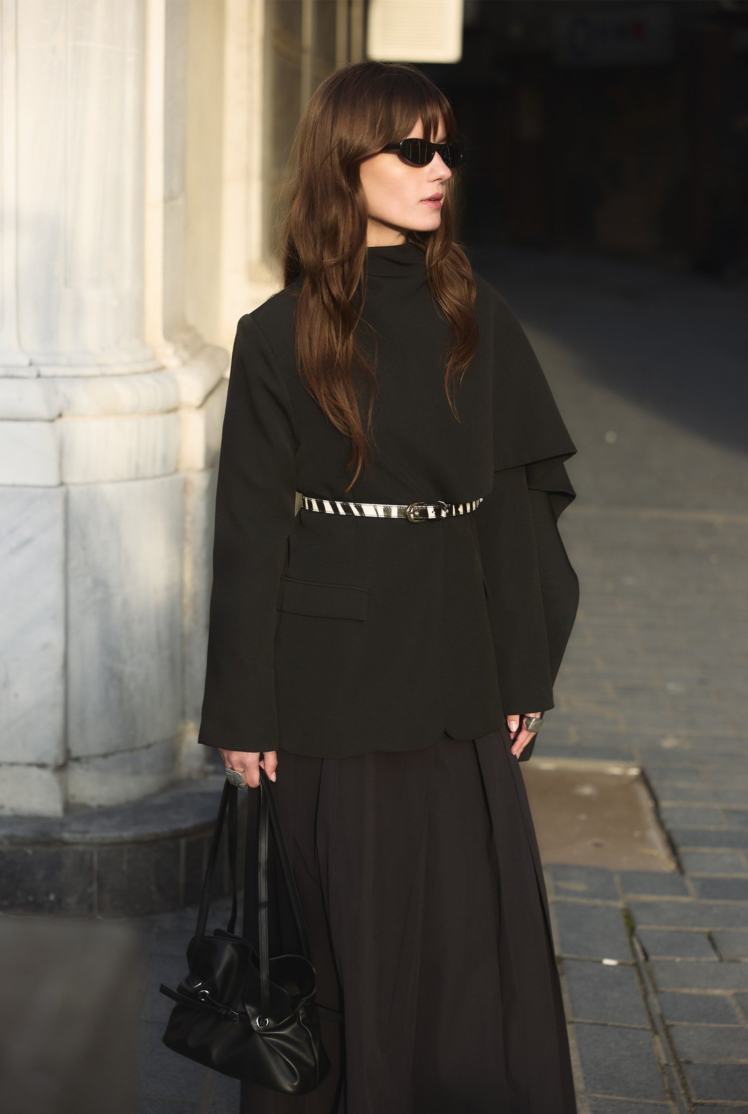 pelerin-detayli-blazer-ceket-siyah-6-47e9.jpg