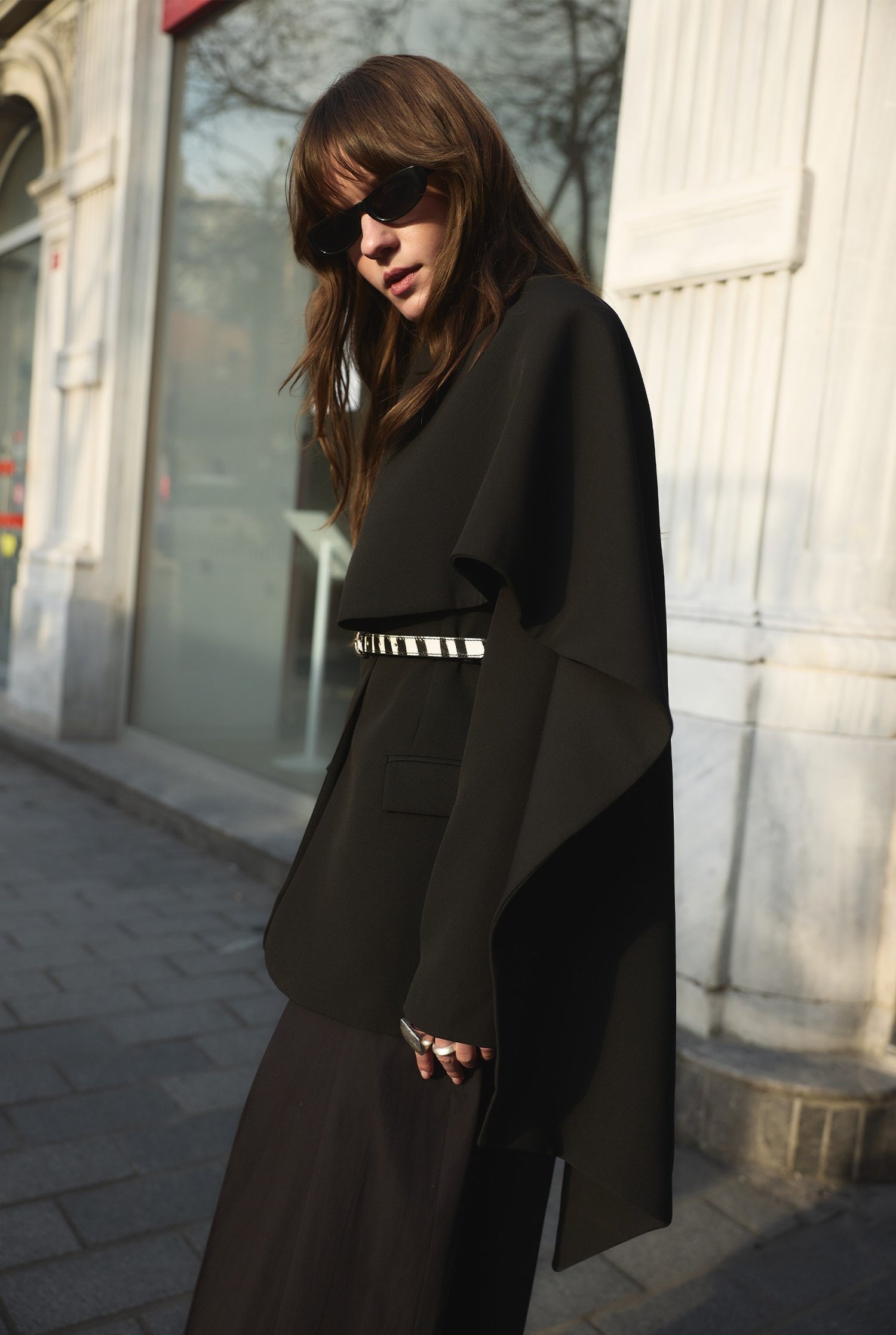 pelerin-detayli-blazer-ceket-siyah-c93afb.jpg