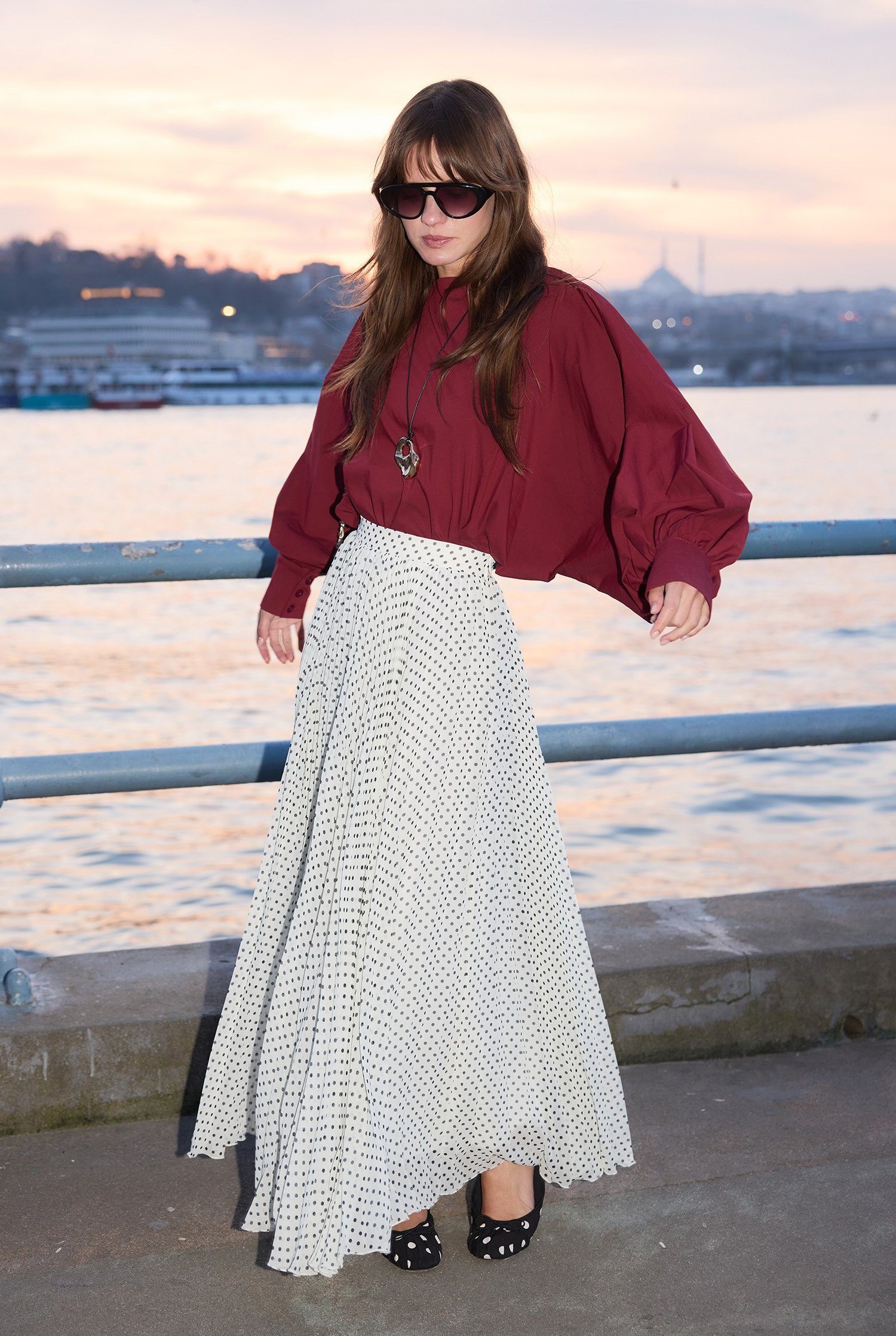piliseli-sifon-etek-beyaz-puantiye-0d-6eb.jpg