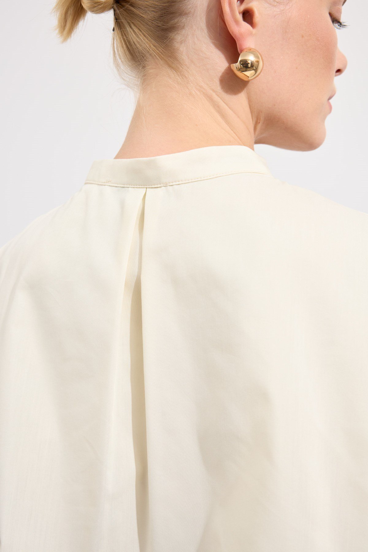 poplin-trenc-gomlek-soft-sari-6bd2a4.jpg