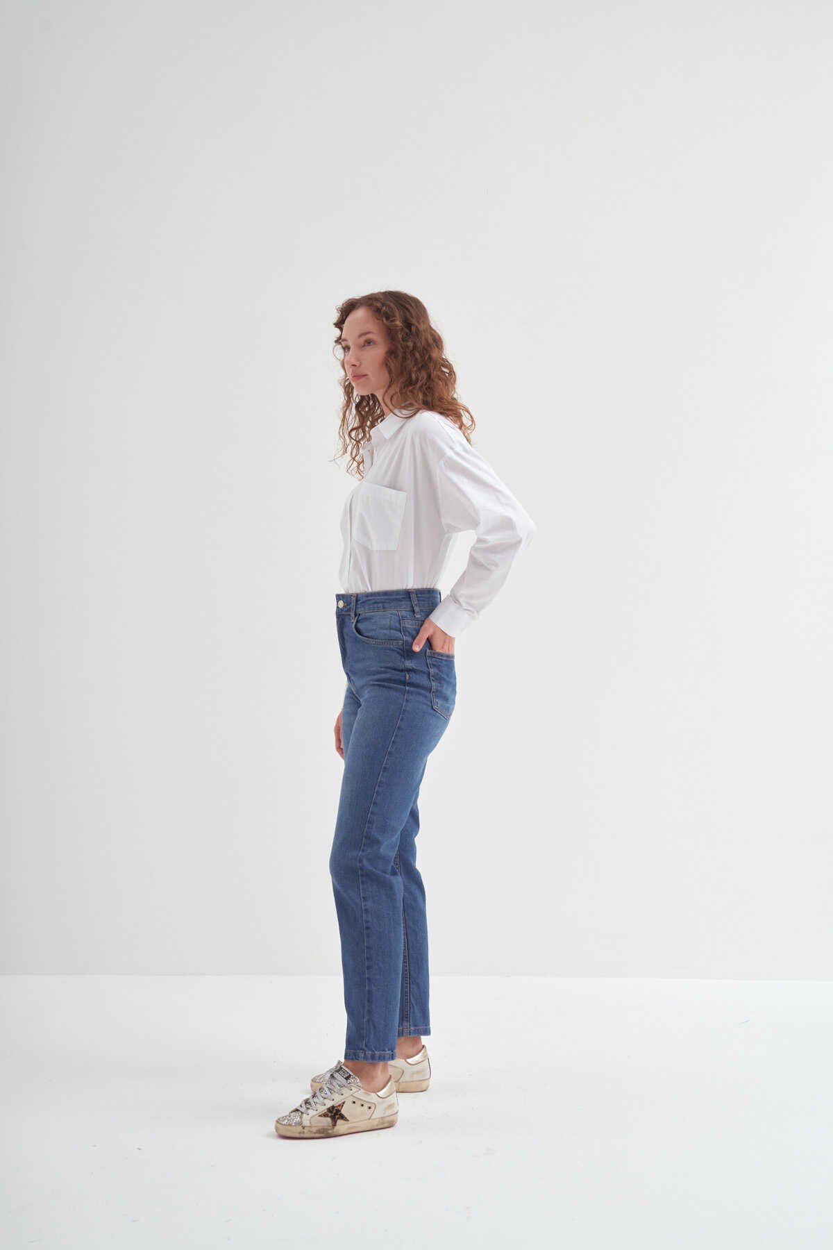 straight-fit-pantolon-mavi-41b5-9.jpg